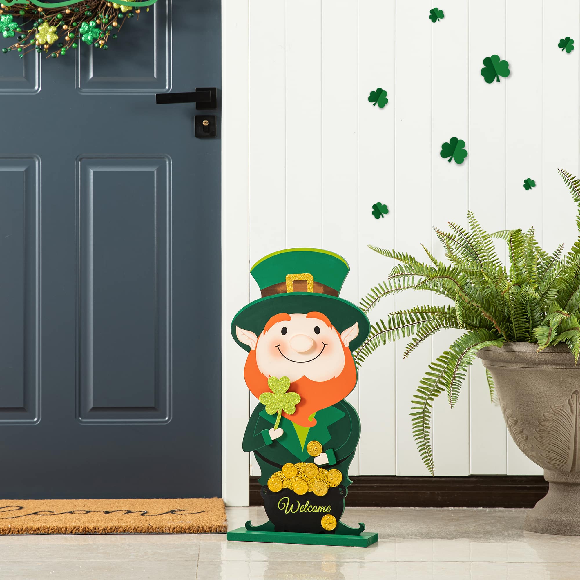 Glitzhome&#xAE; 23.5&#x22; St. Patrick&#x27;s Wooden Leprechaun Pot of Gold Porch D&#xE9;cor