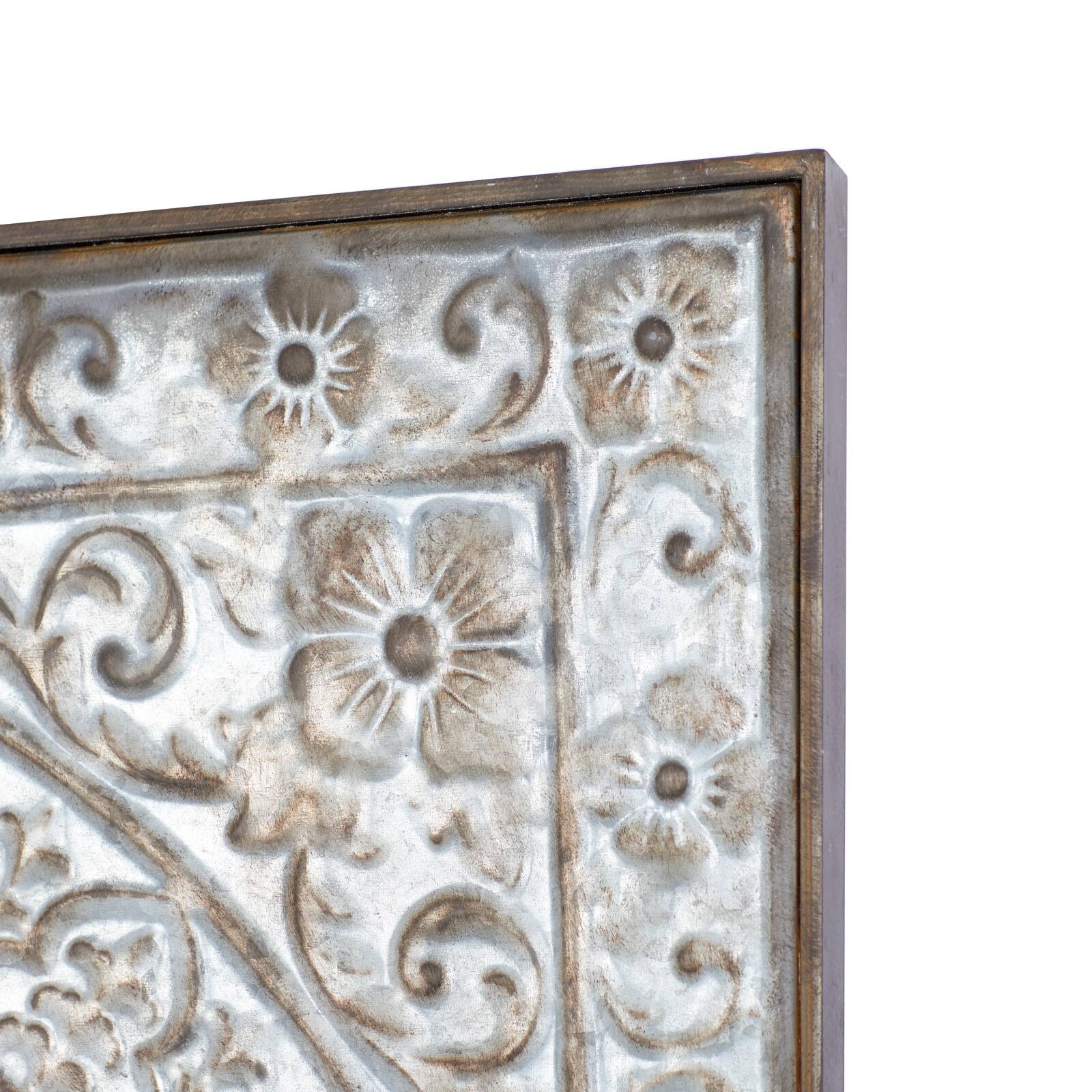 36&#x22; Gray Metal Rustic Floral Wall D&#xE9;cor