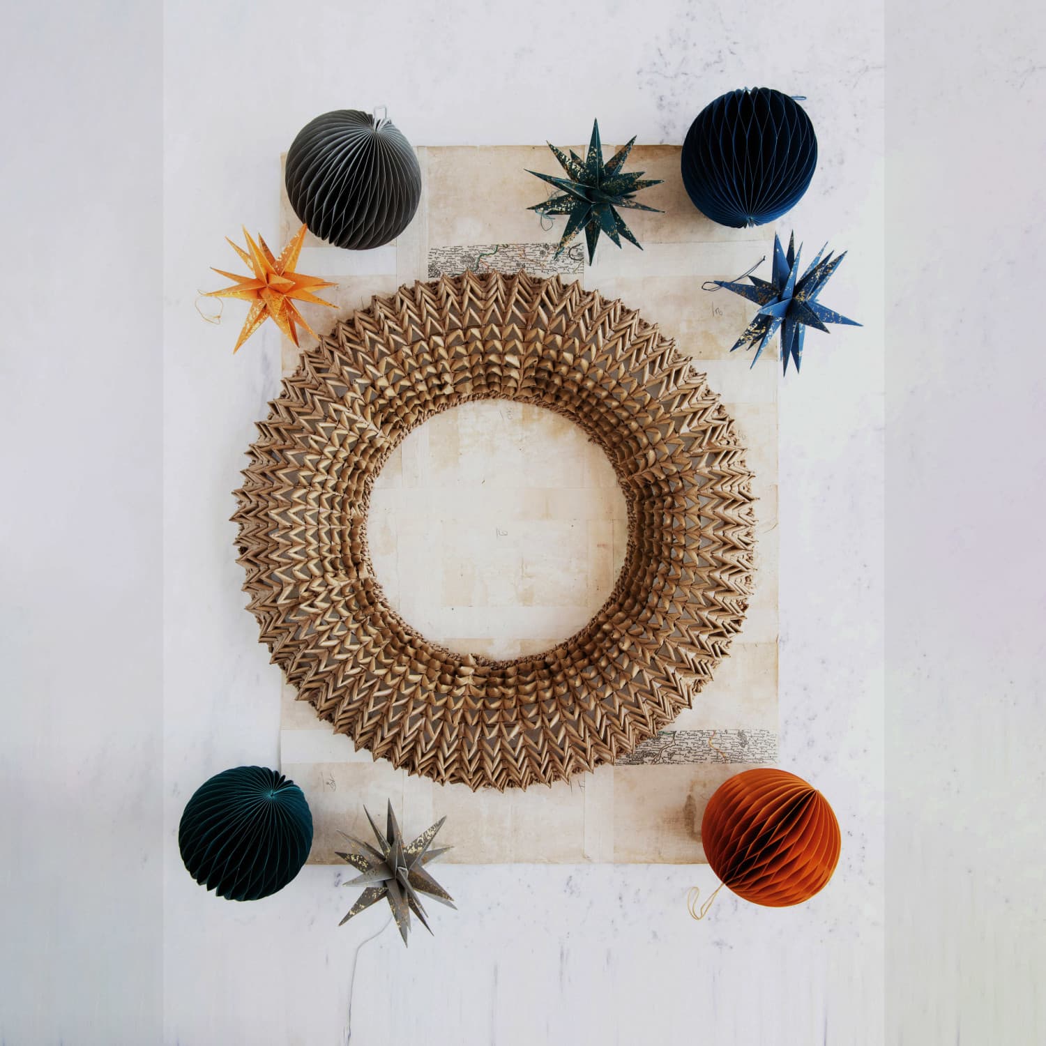 Hello Honey&#xAE; 20&#x22; Natural Hand-Woven Buri Palm Wreath