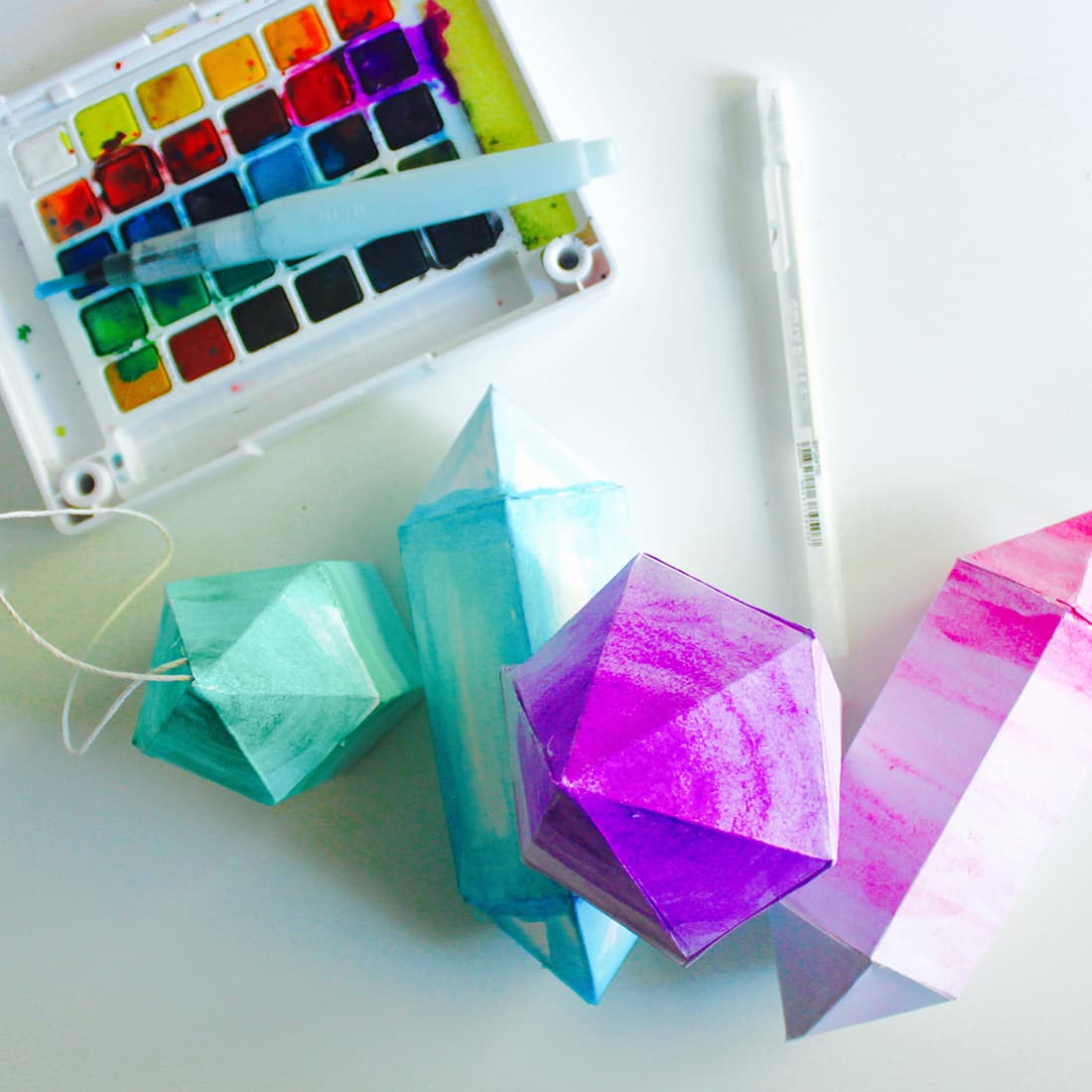 Koi® Water Colors™ Pocket Field Sketch Box, 24 Colors