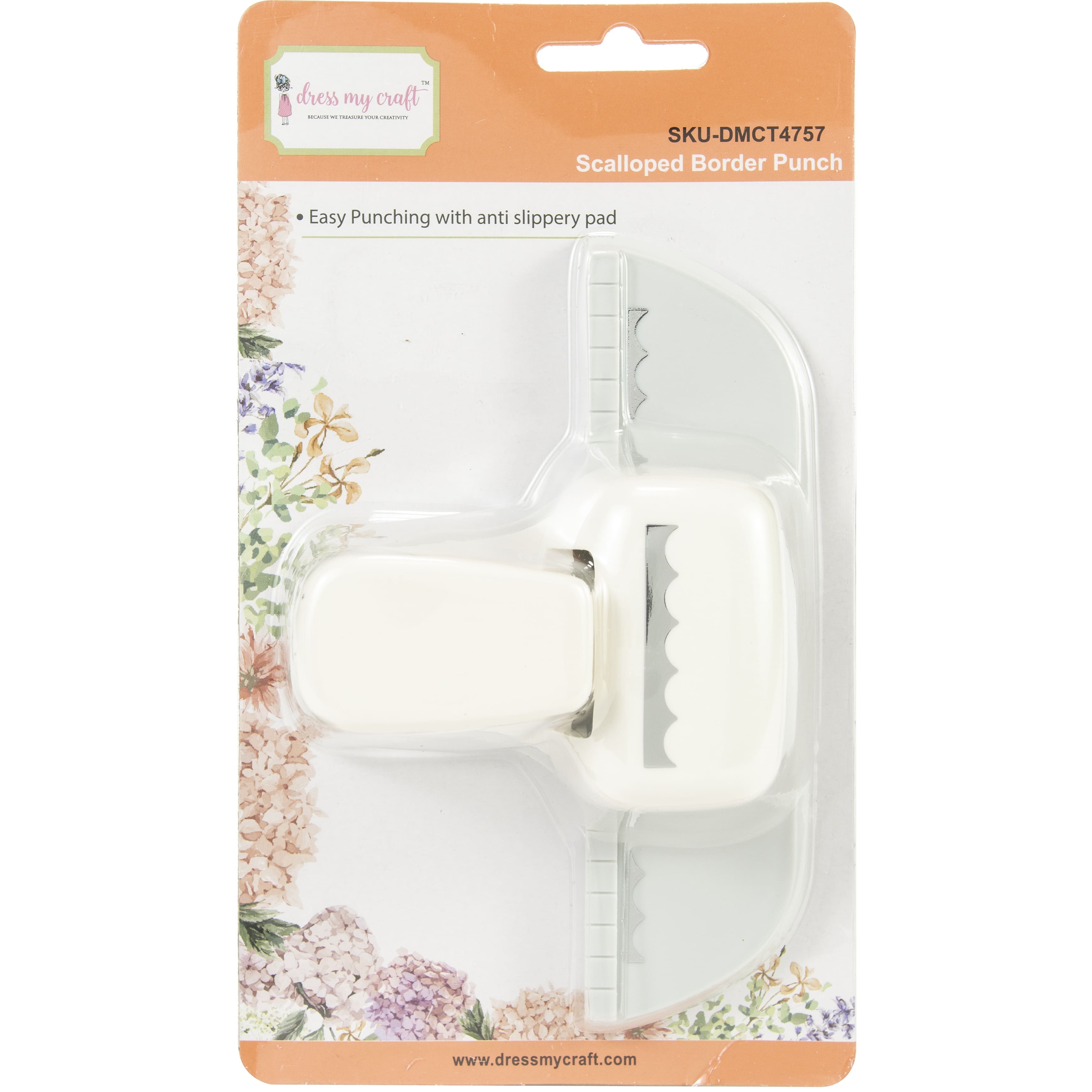 Dress My Craft&#xAE; Scalloped Border Punch