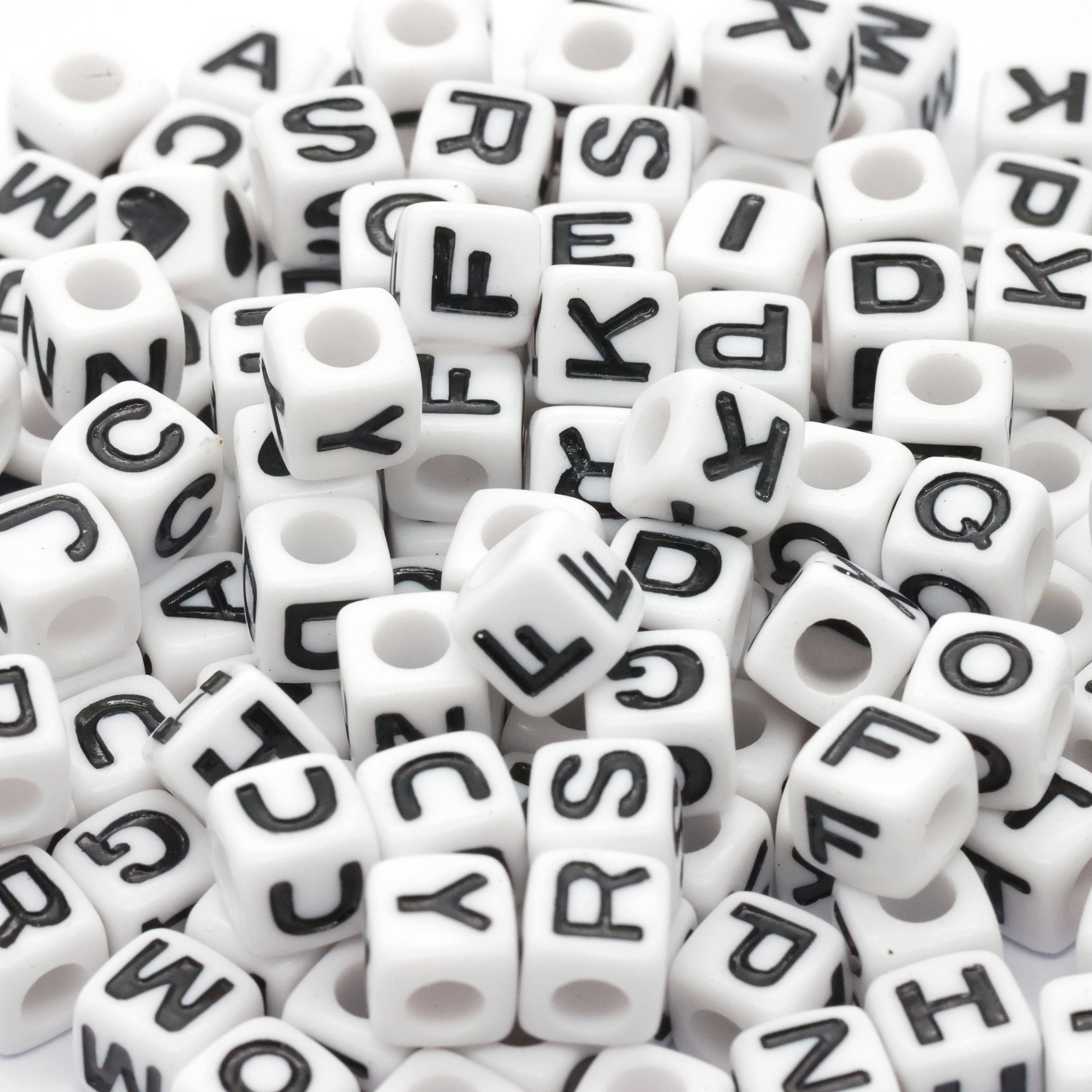 1197SV052WT – 10mm Alphabet Beads – Black / White Letters – 1/4 Lb