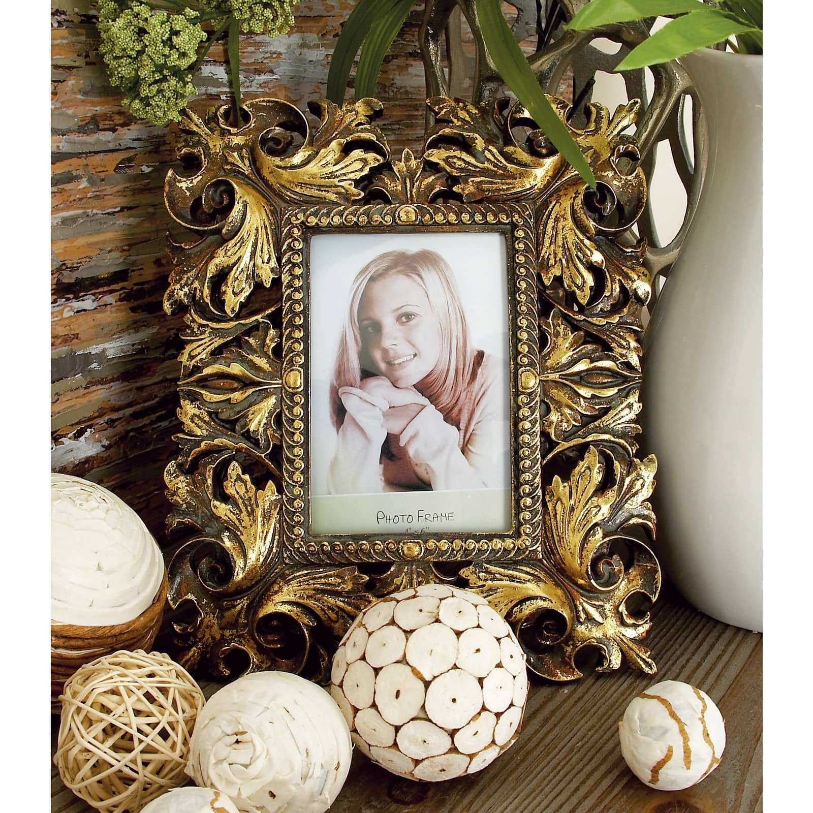 2 Pack Gold Polystone Traditional 4&#x22; x 6&#x22; Frames