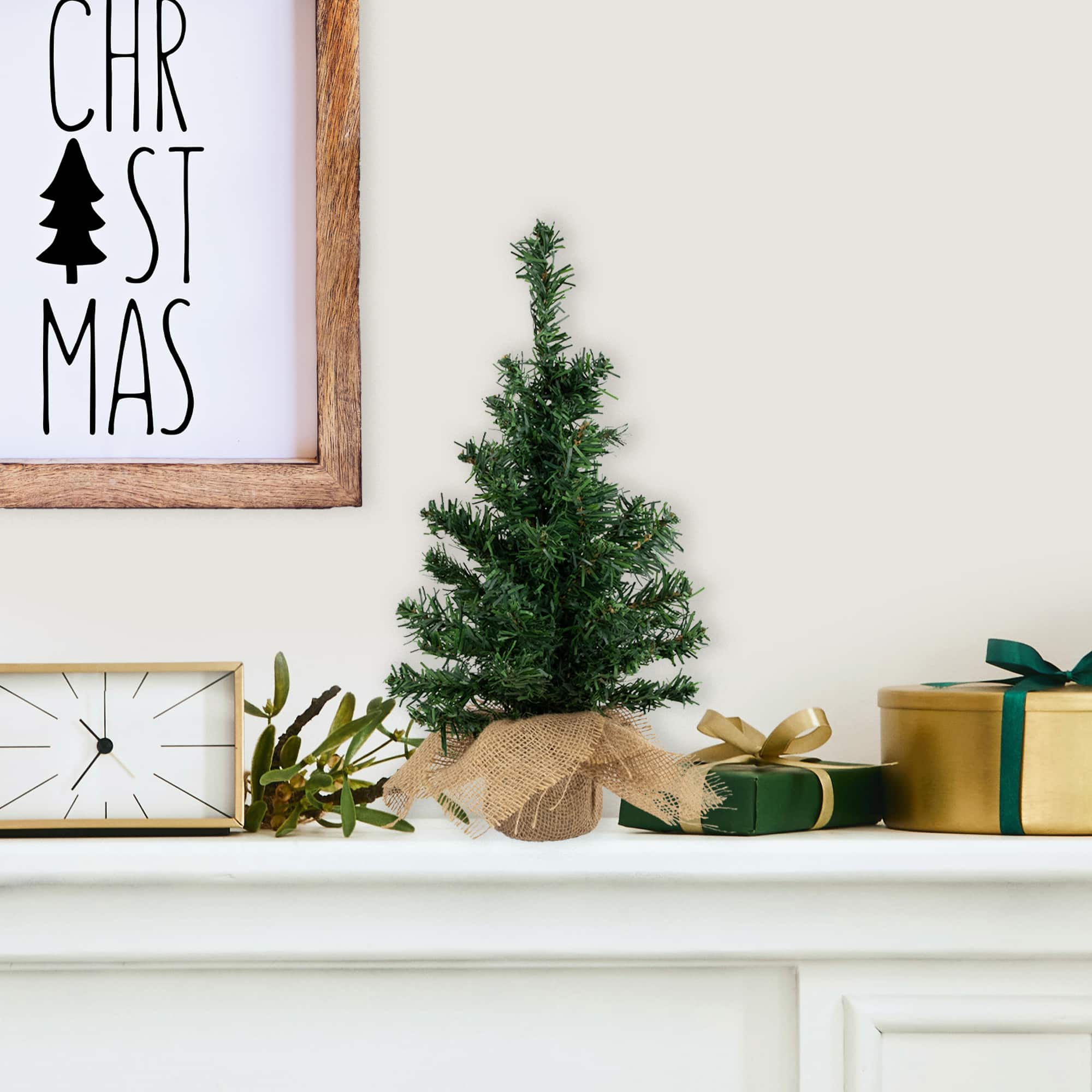 18&#x22; Unlit Two-Tone Mixed Pine Artificial Christmas Tree with Burlap Base