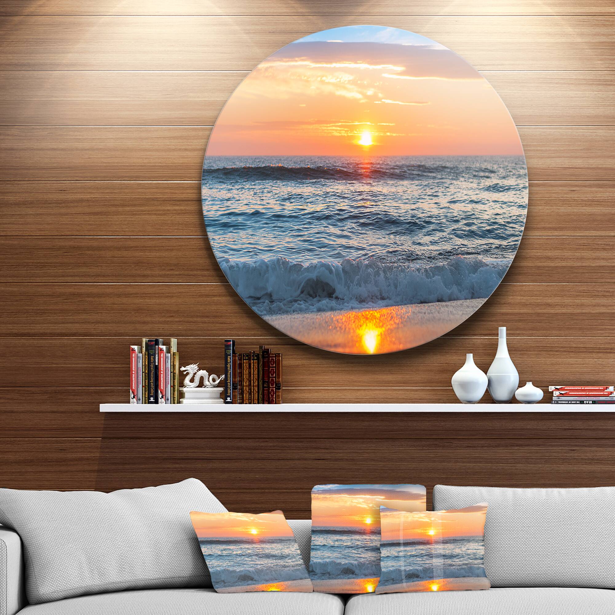 Designart - Beautiful Sunrise over the Horizon.' Beach Metal Circle Wall Art