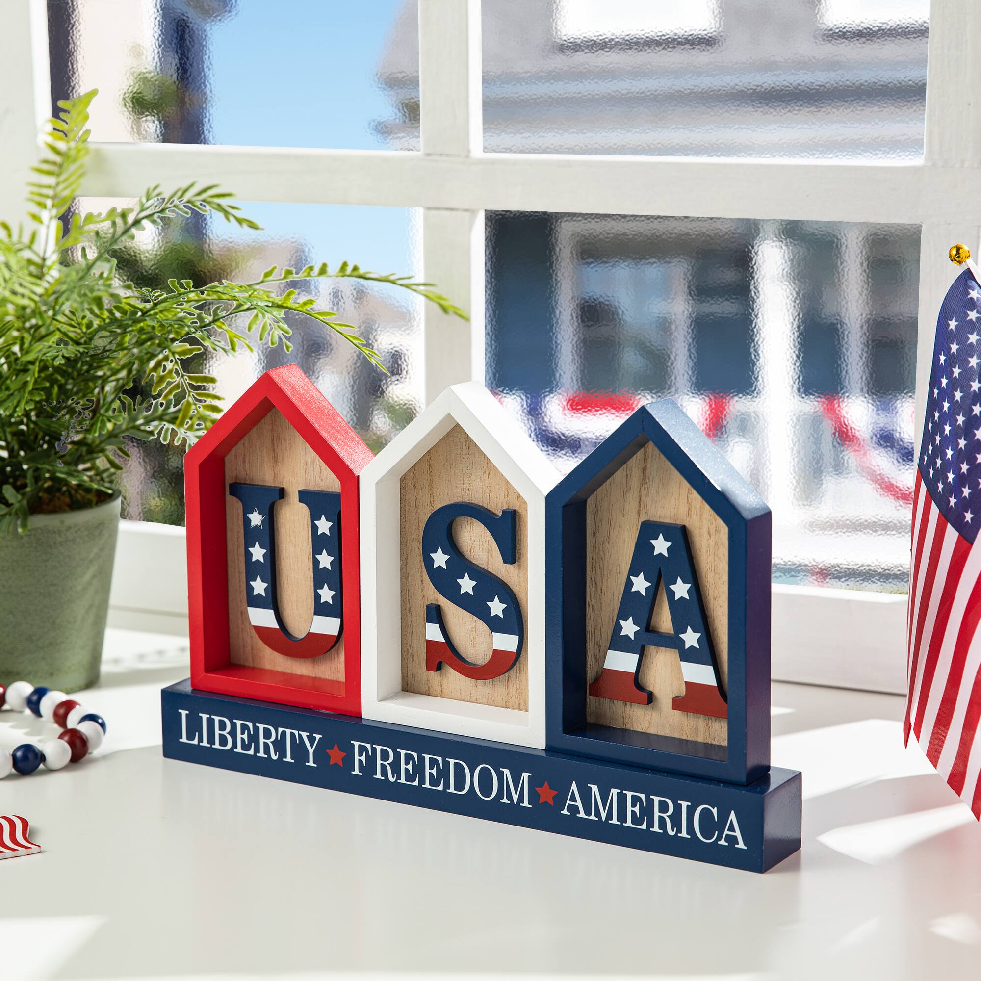 Glitzhome&#xAE; 13&#x22; Liberty, Freedom, America House-Shaped Tabletop D&#xE9;cor