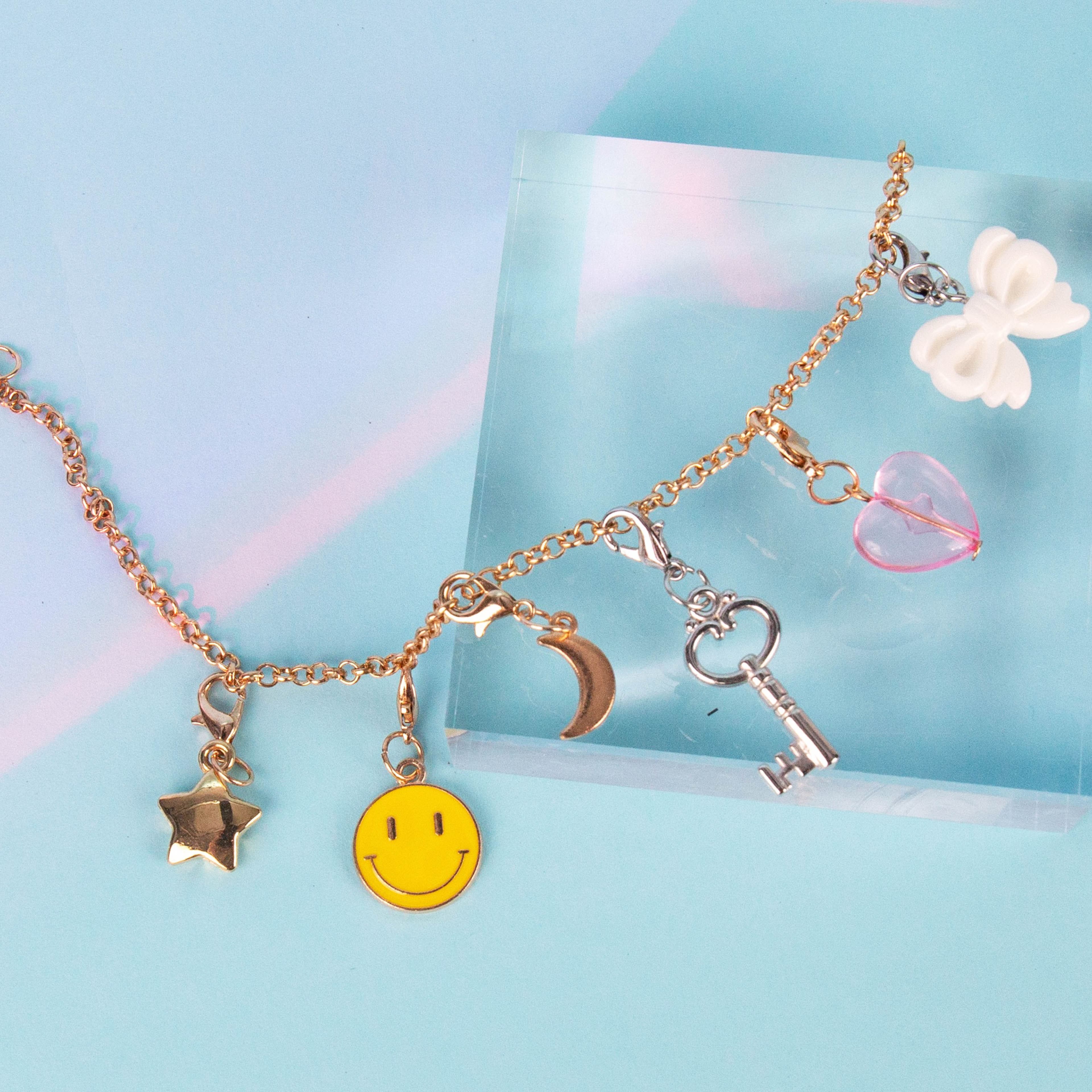 STMT™ True2U™ Custom Charms