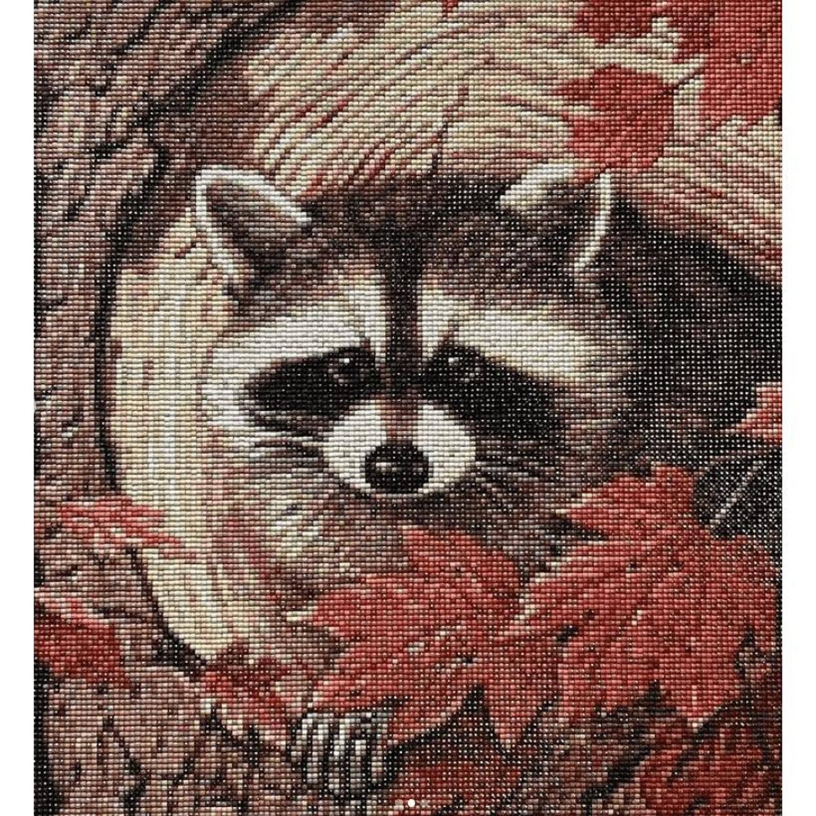 Crafting Spark Racoon in the Tree Diamond Painting Kit