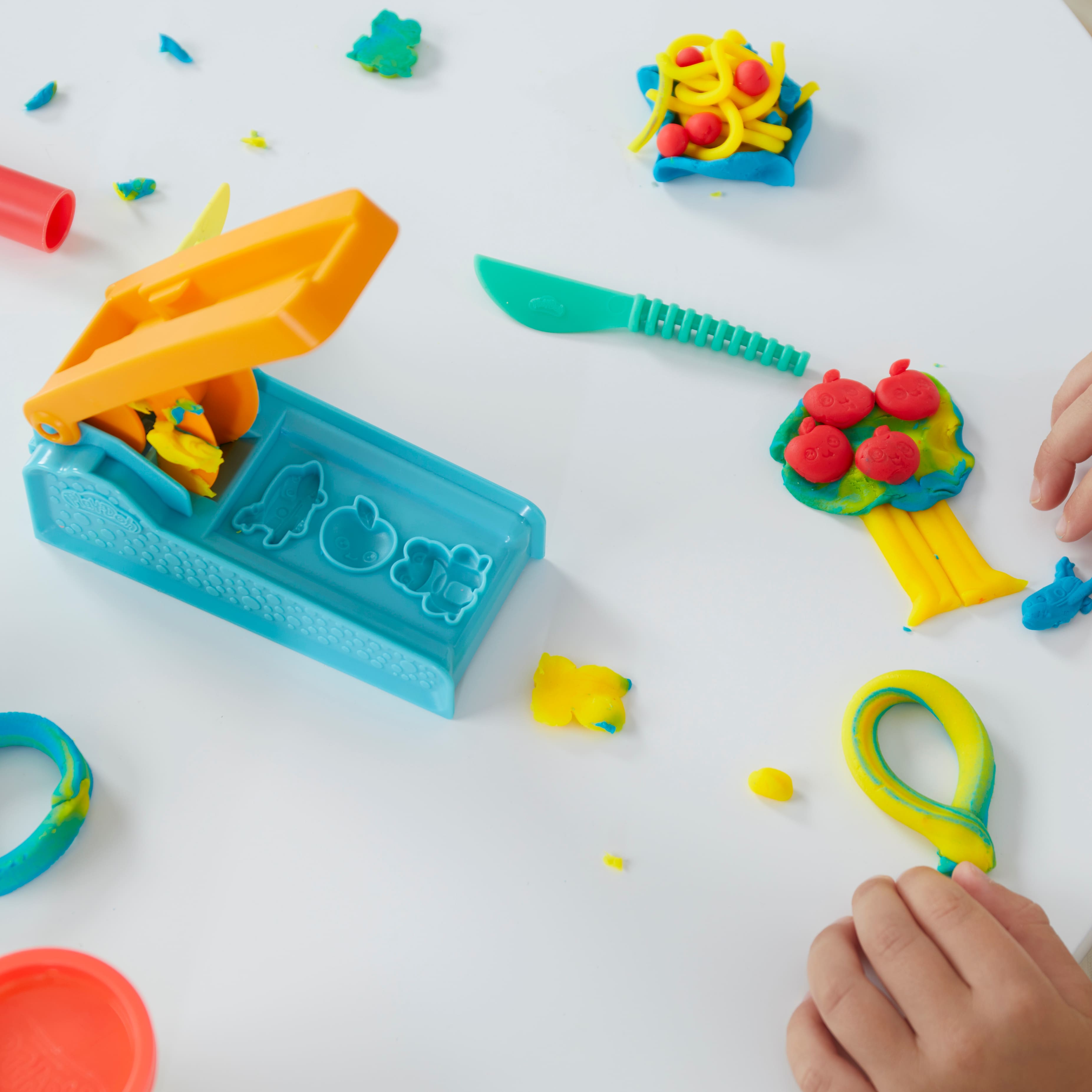 Play-Doh Fun Factory Starter Set