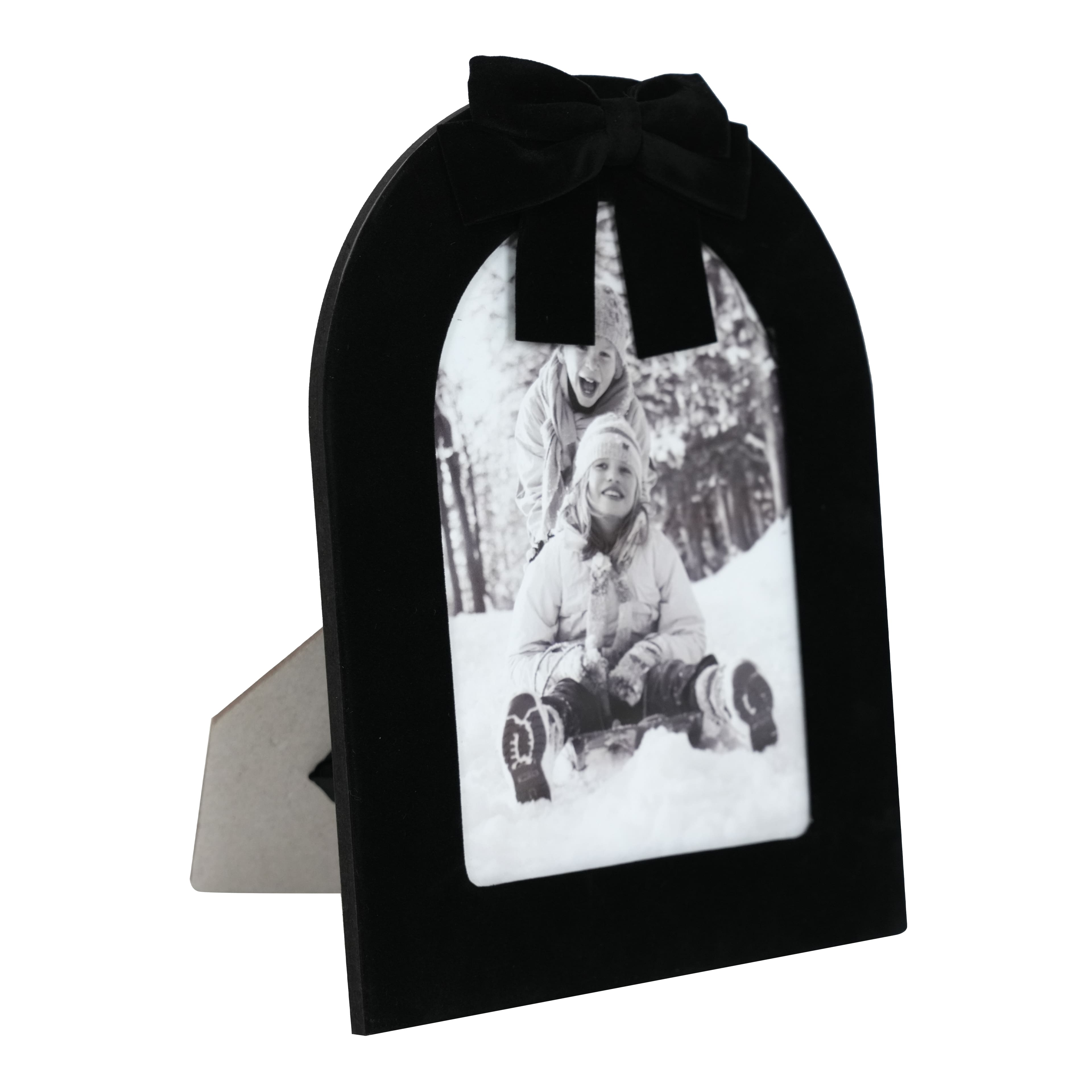 5&#x22; x 7&#x22; Velvet Arch with Bow Frame by Studio D&#xE9;cor&#xAE;