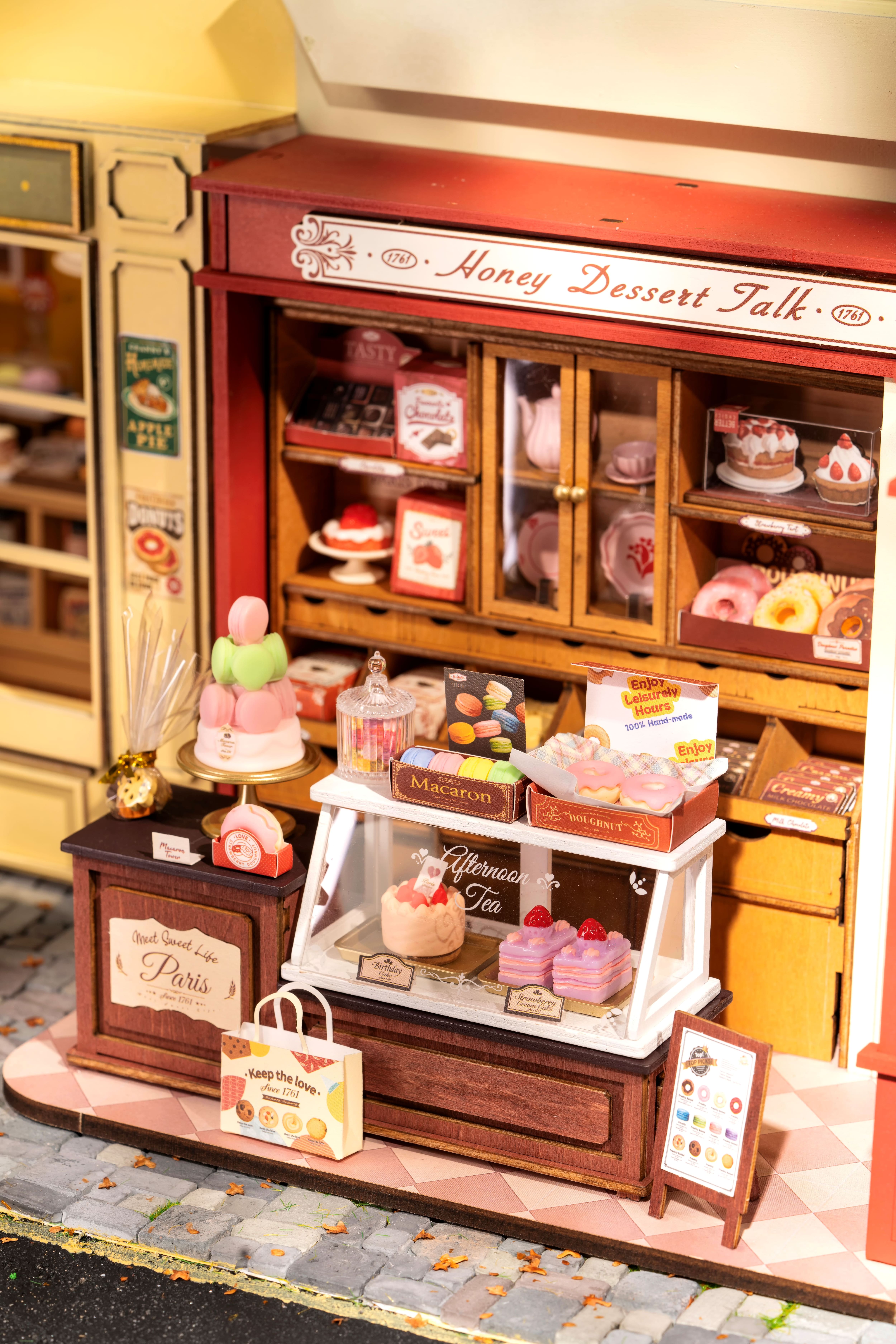 Rolife® Honey Dessert Talk DIY Miniature House Kit