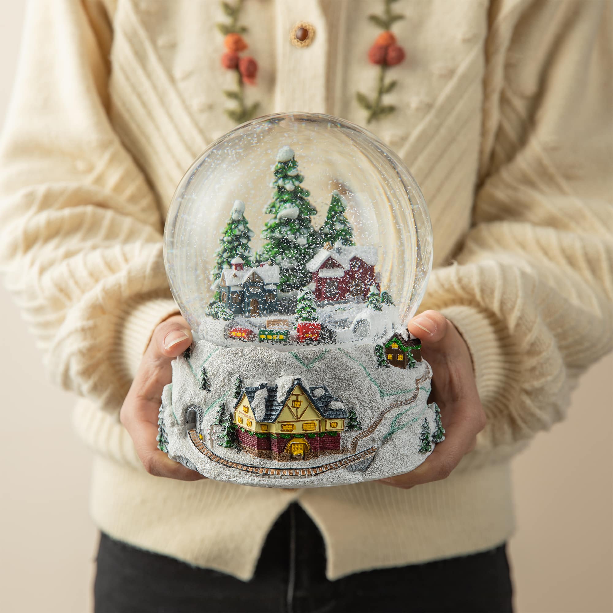 Glitzhome&#xAE; 8&#x22; Lighted Musical Snowflakes Village Waterglobe