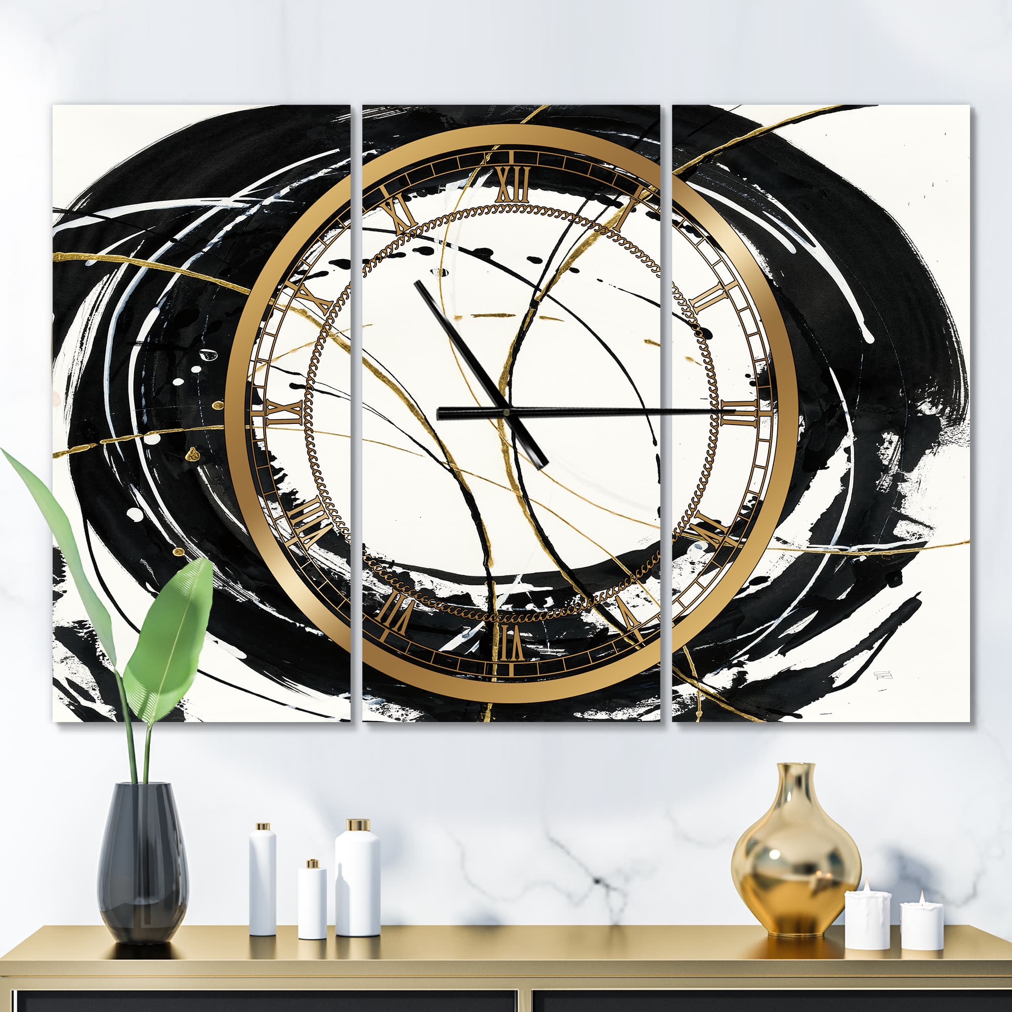 Designart 'Gold Metallic Circle Modern Multipanel Wall Clock