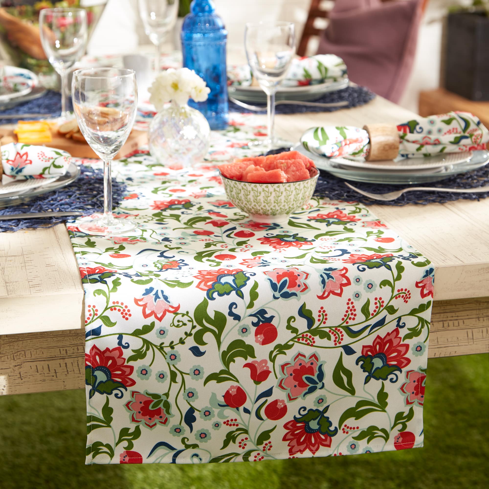 DII® Garden Floral Print Outdoor Table Runner