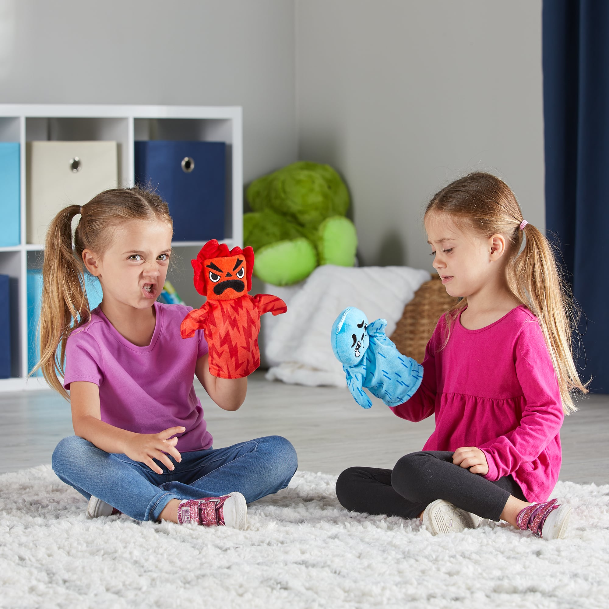 hand2mind Feelings Family&#x2122; Hand Puppets Set