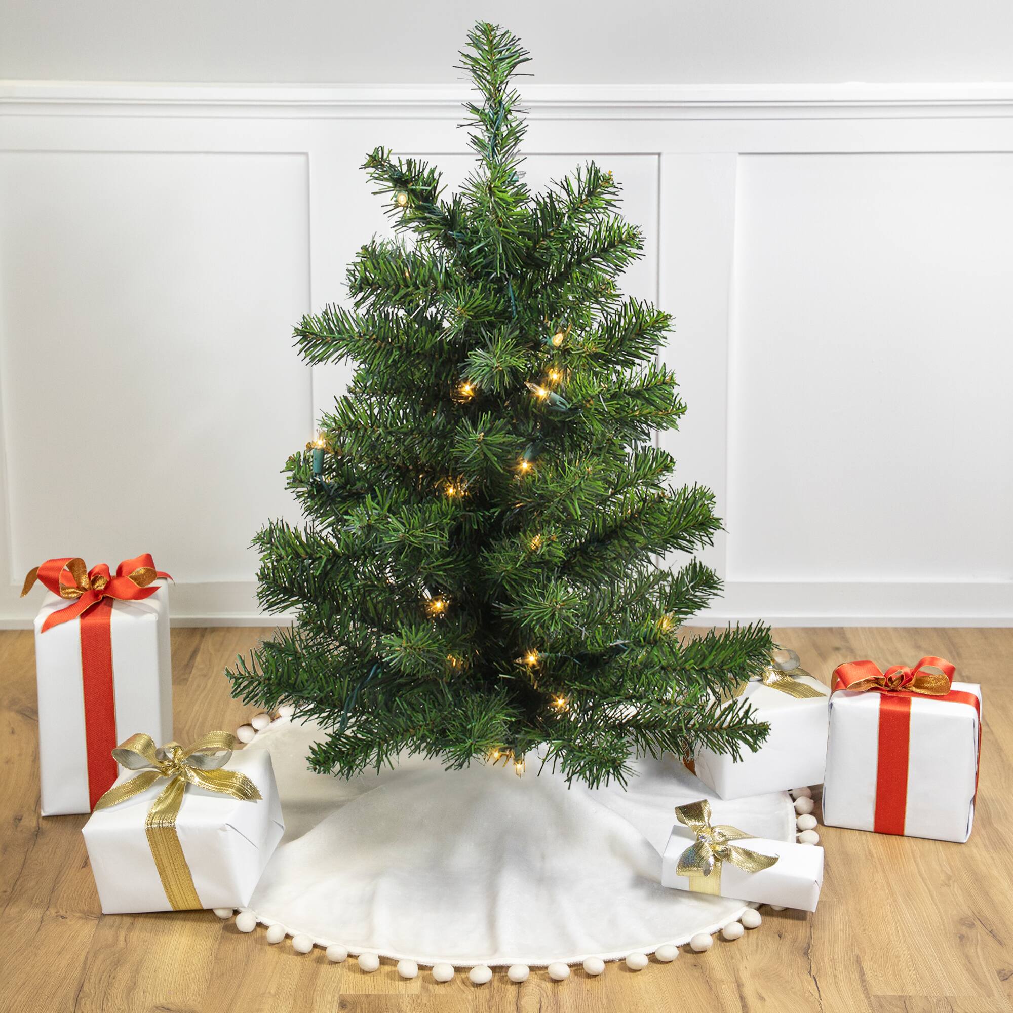 3ft. Pre-Lit Full Canadian Pine Artificial Christmas Tree, Clear Lights