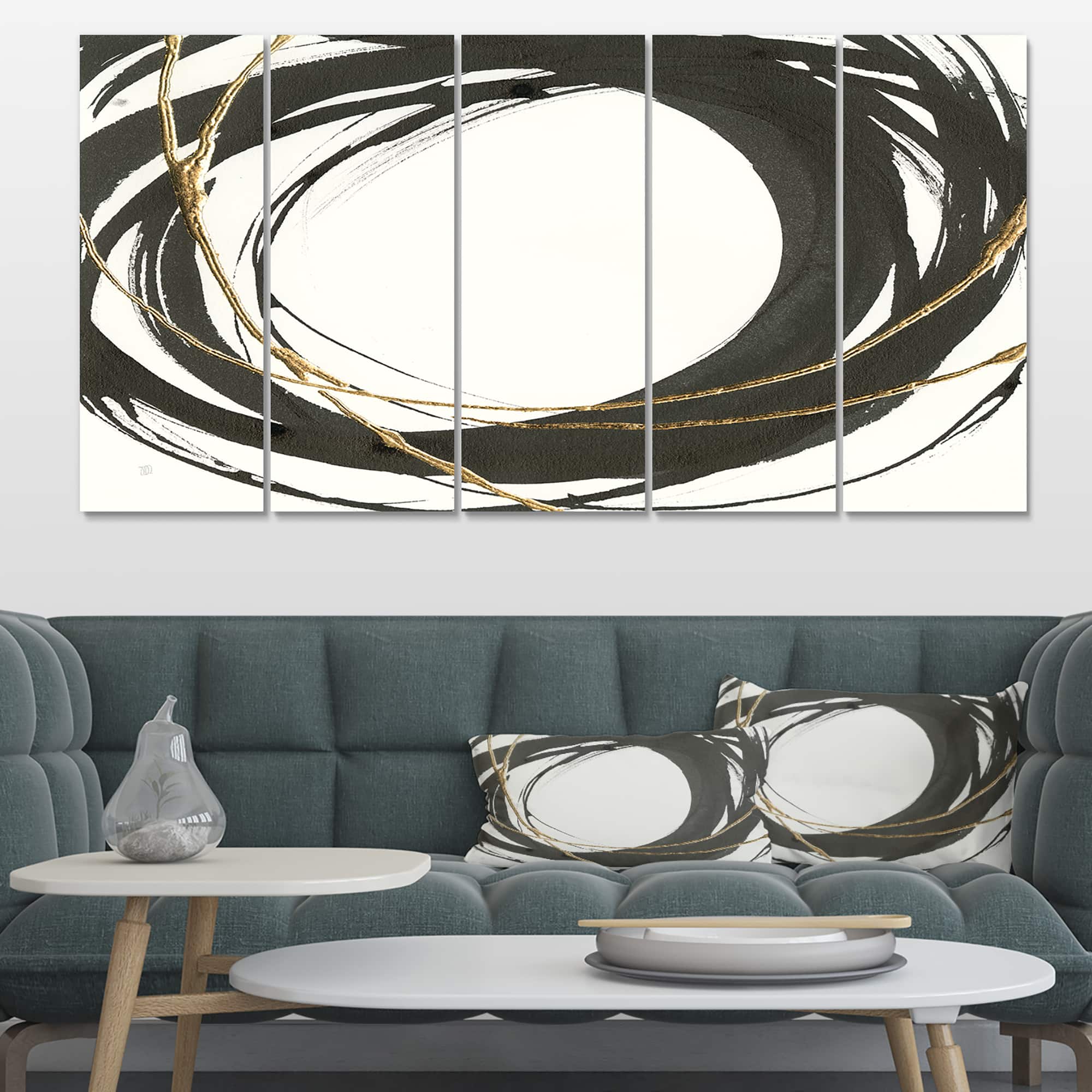 Designart - Gold Glamour Circle II - Posh & Luxe Premium Canvas Wall Art