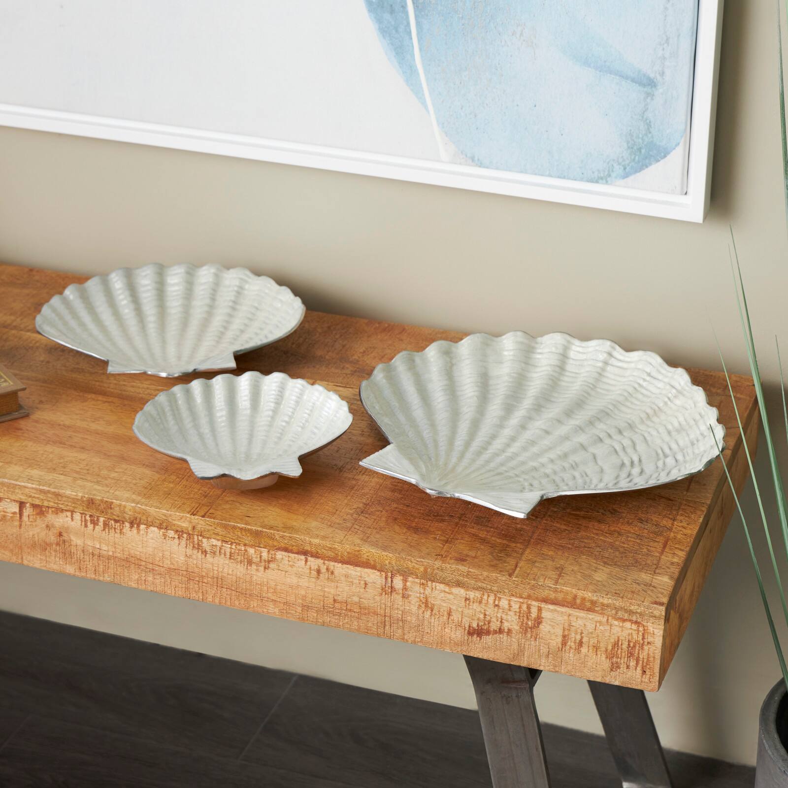 White Shell Metal Bowl Set