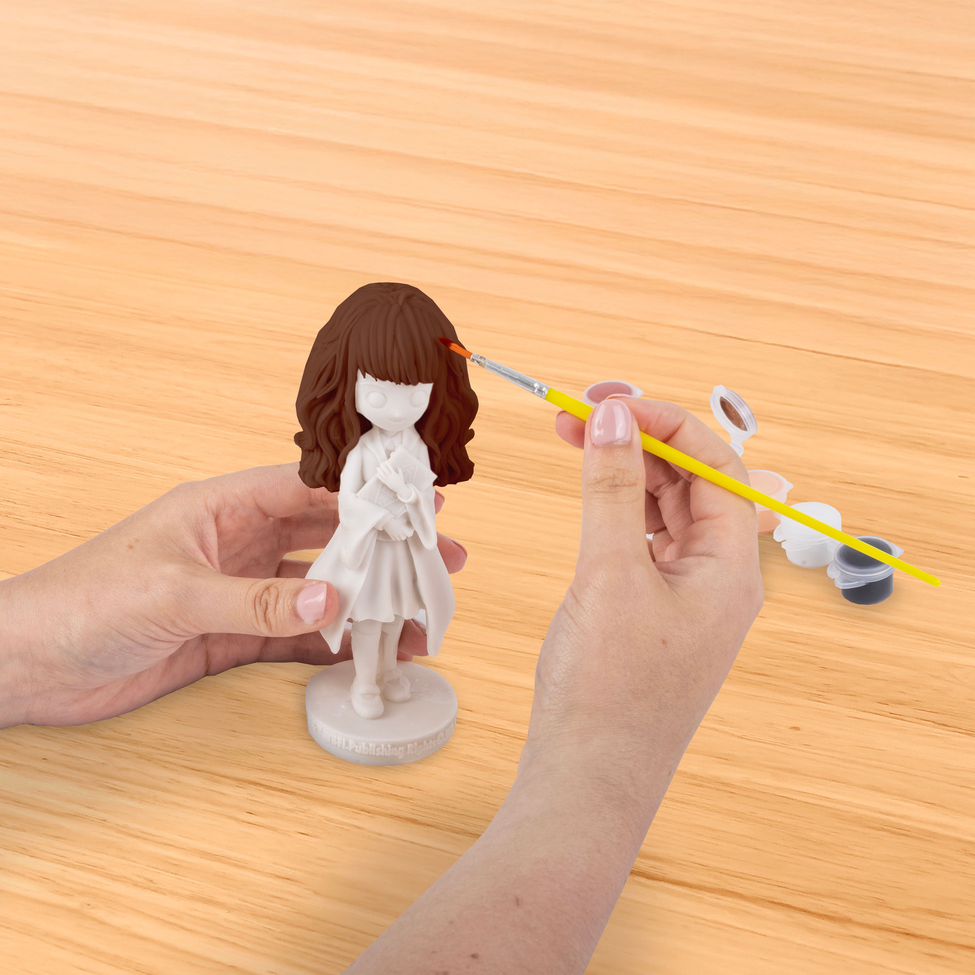 Harry Potter&#x2122; Hermione Granger Model Paint Set