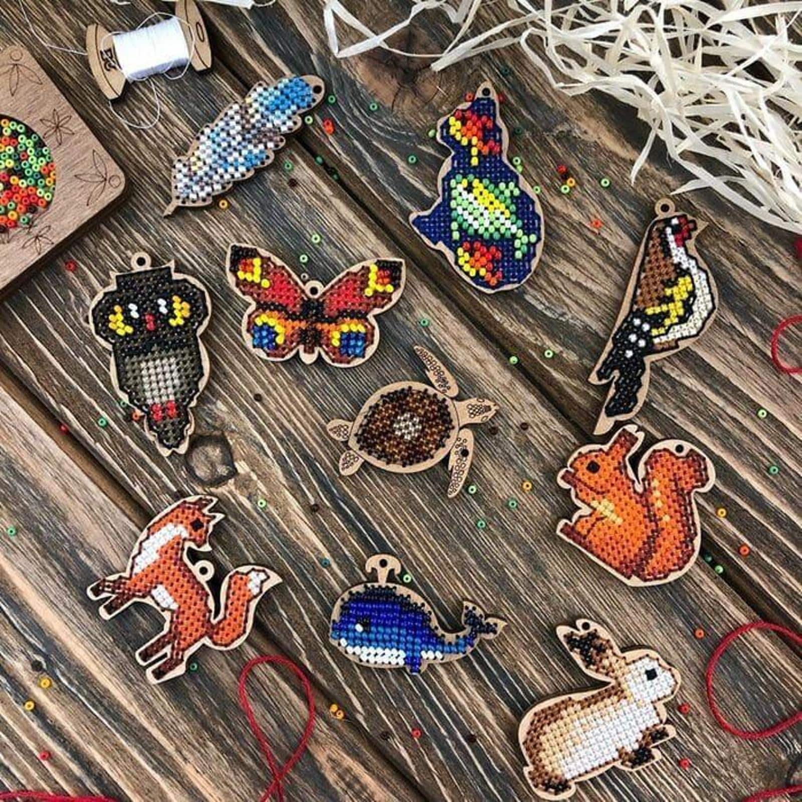 Wonderland Crafts 20 Piece Woodland Creatures Wooden Embroidery Blanks