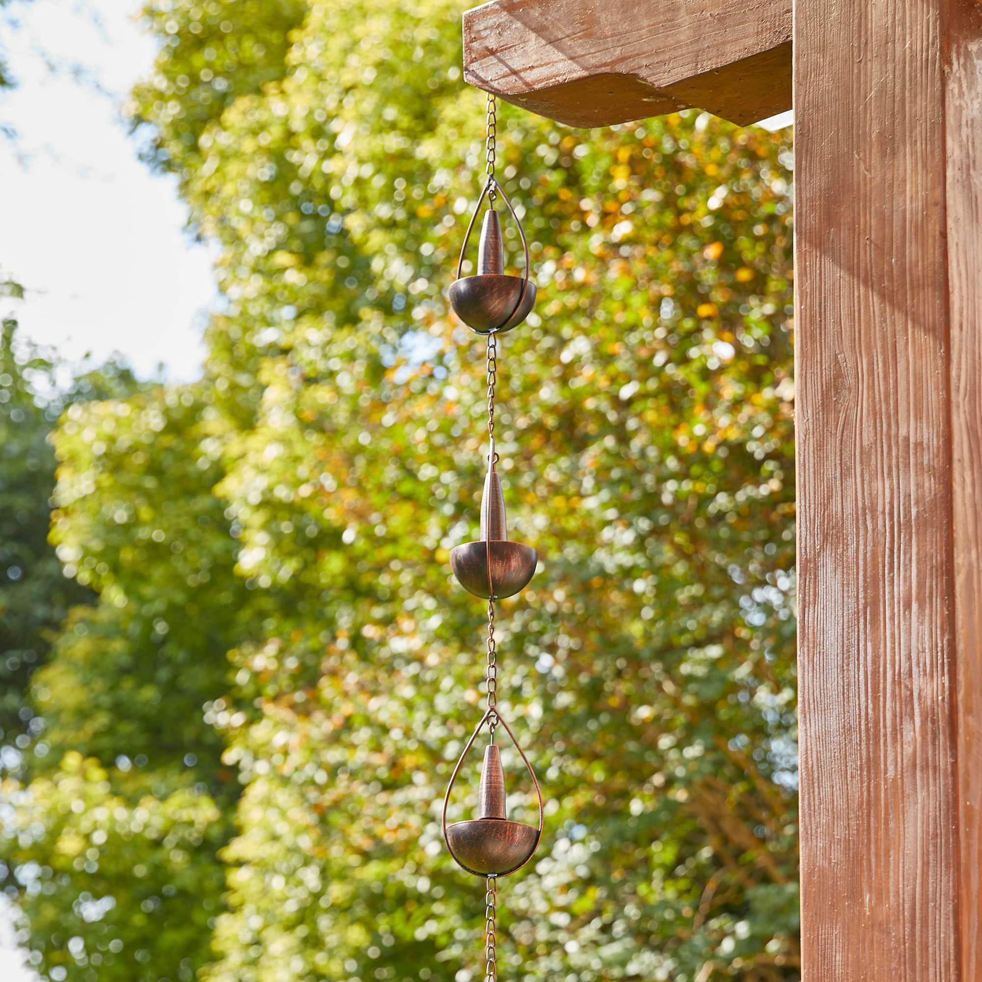 Glitzhome&#xAE; 8.5ft. Copper Bowl &#x26; Bell Shaped Rain Chain