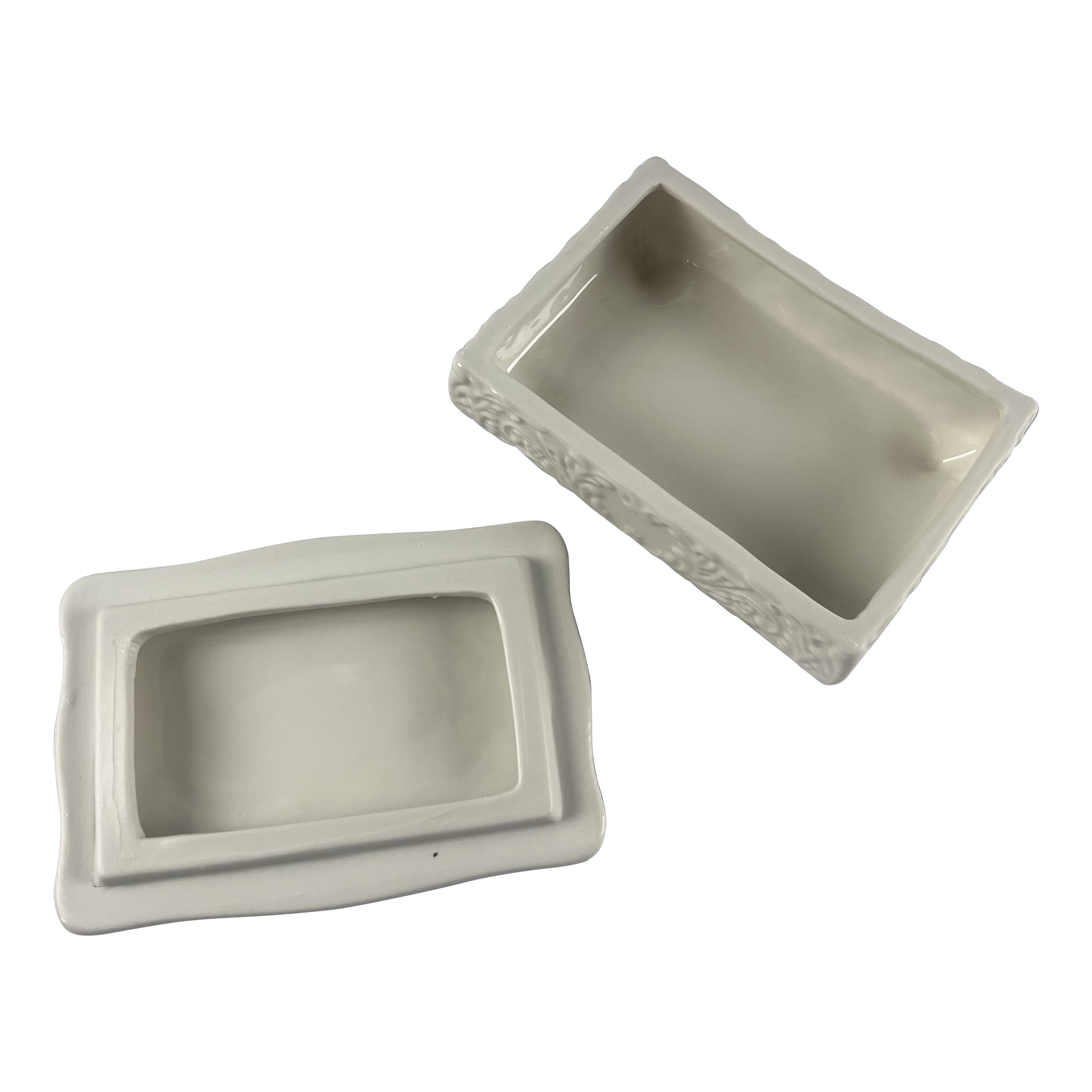 5.5&#x22; White Ceramic Jewelry Box Tabletop D&#xE9;cor by Ashland&#xAE;