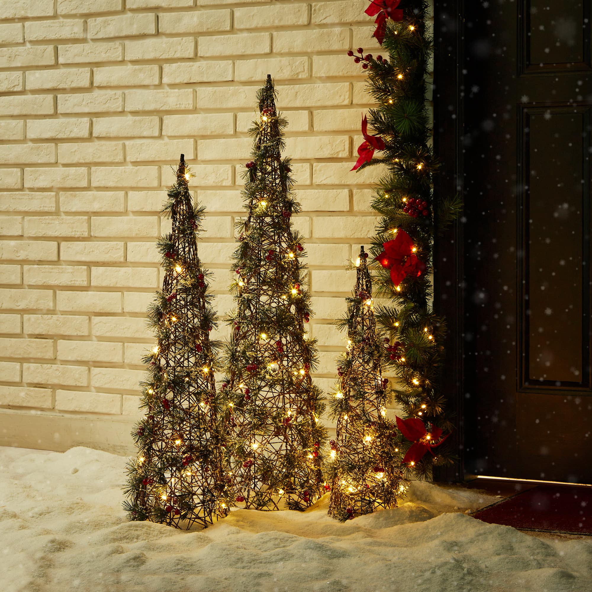 Glitzhome&#xAE; Lighted Christmas Cone Tree Outdoor D&#xE9;cor Set