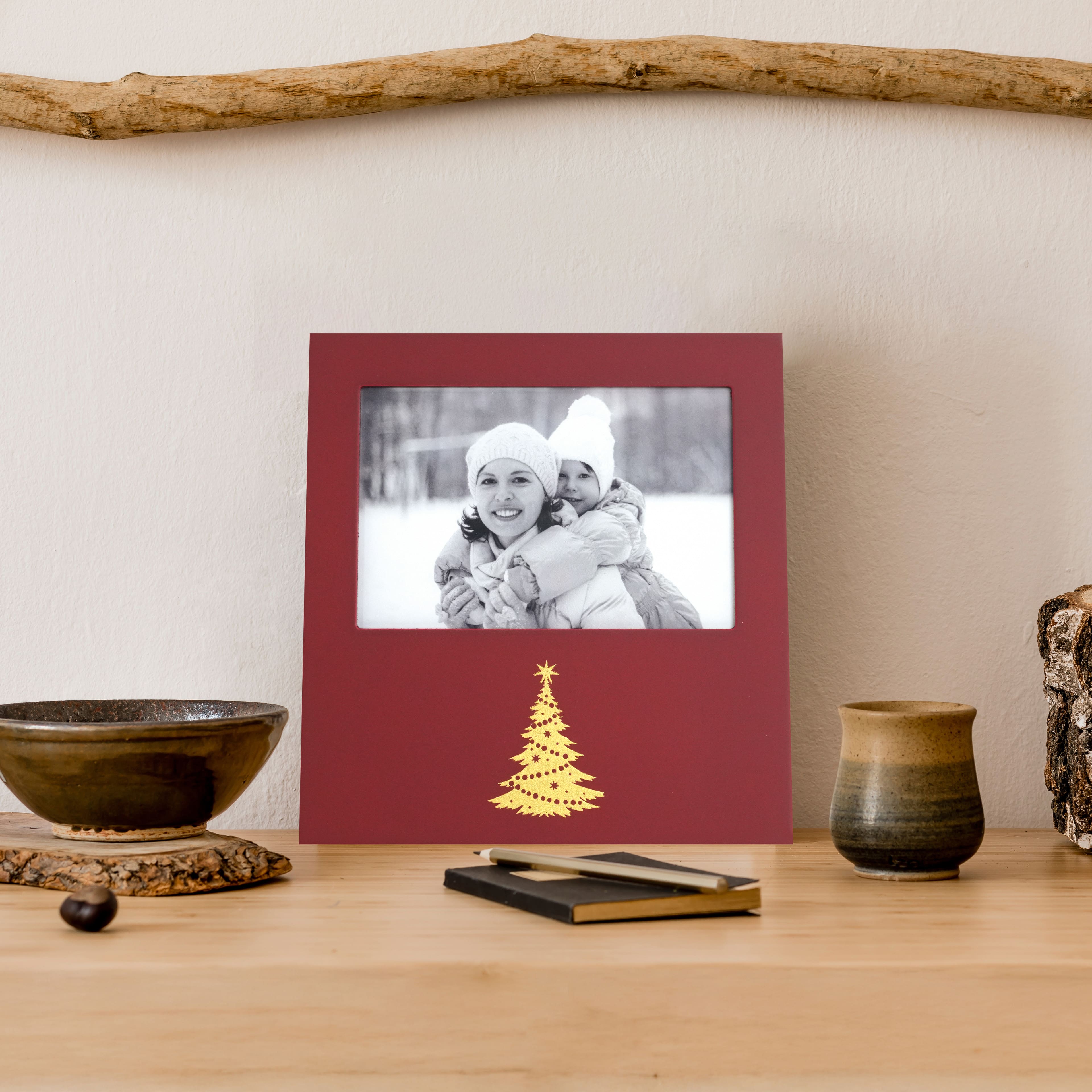 4&#x22; x 6&#x22; Gold Holiday Accent Frame by Studio D&#xE9;cor&#xAE;