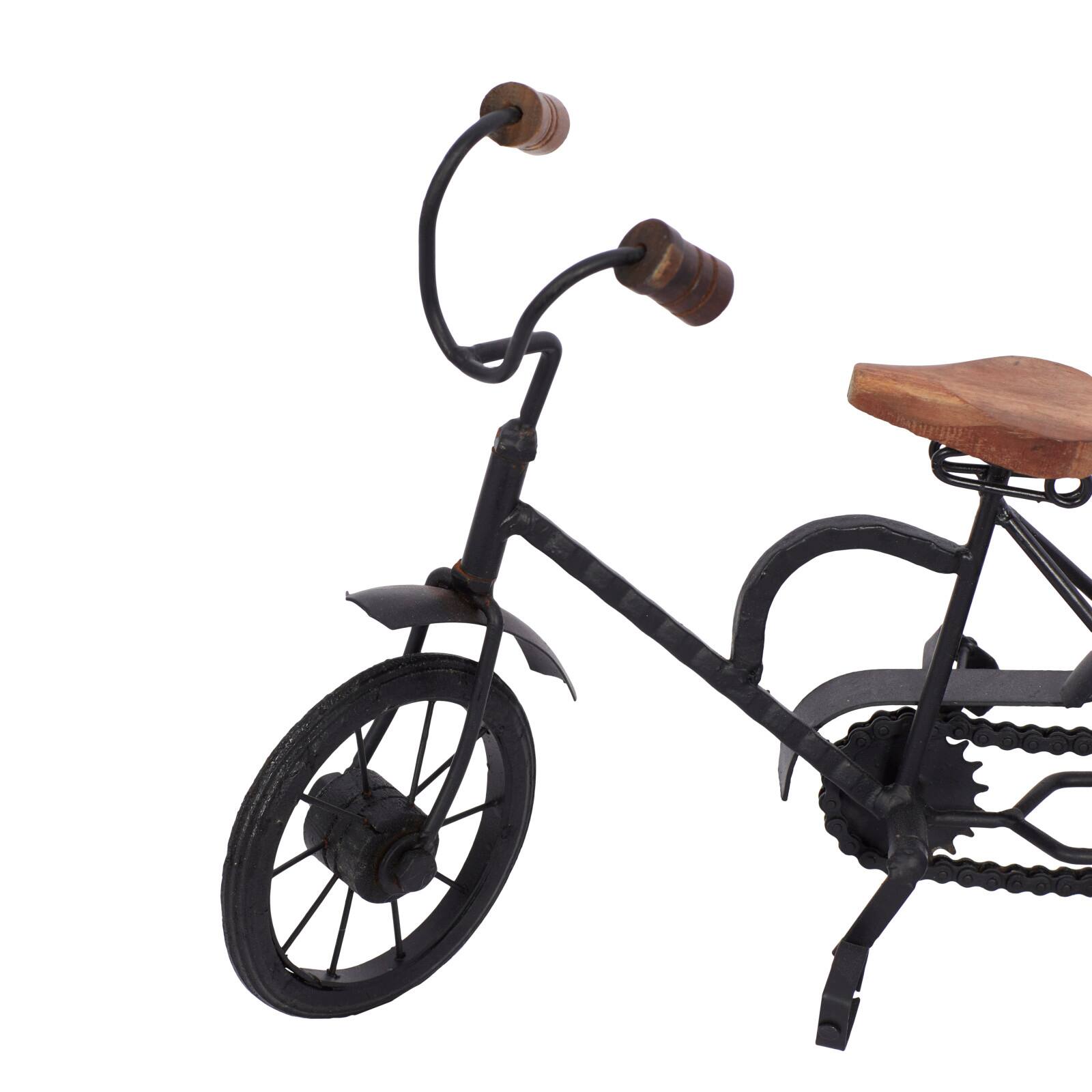 Black Metal Bicycle Vintage Sculpture Set
