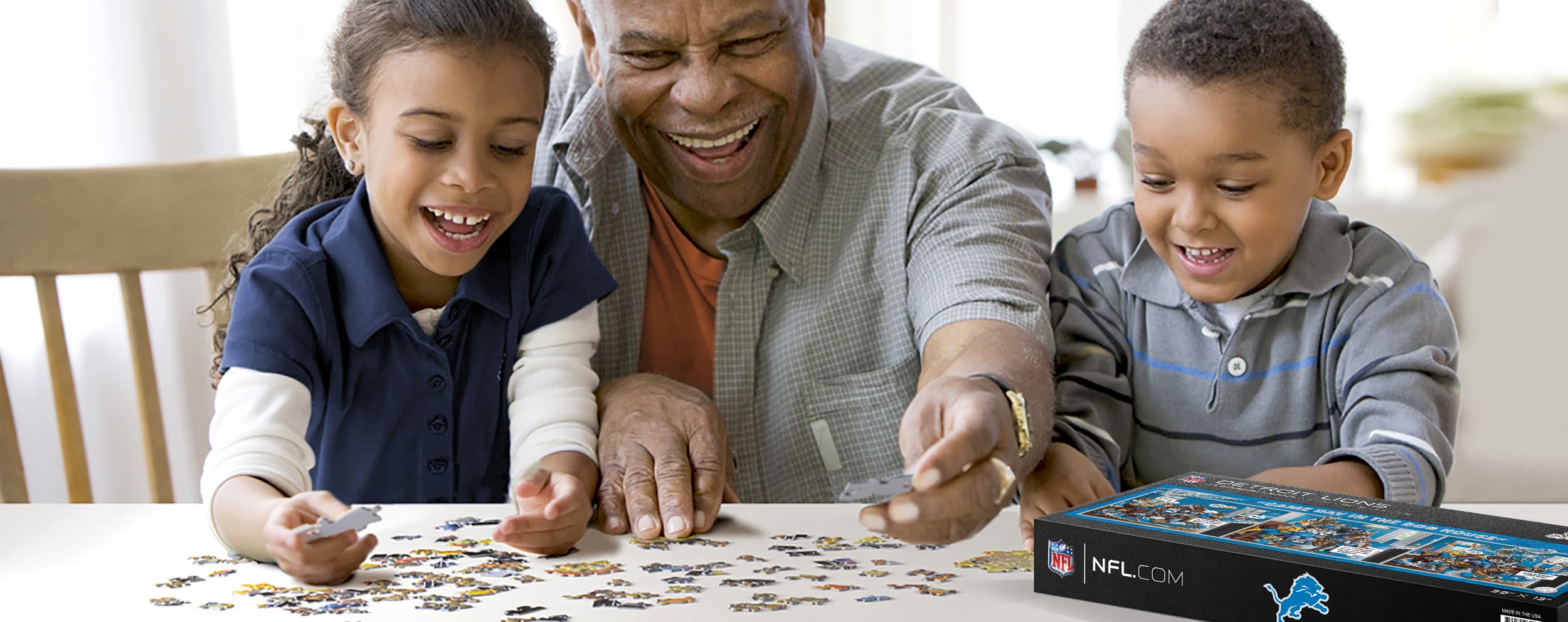 NFL Game Day in the Dog House 1,000 Piece Puzzle