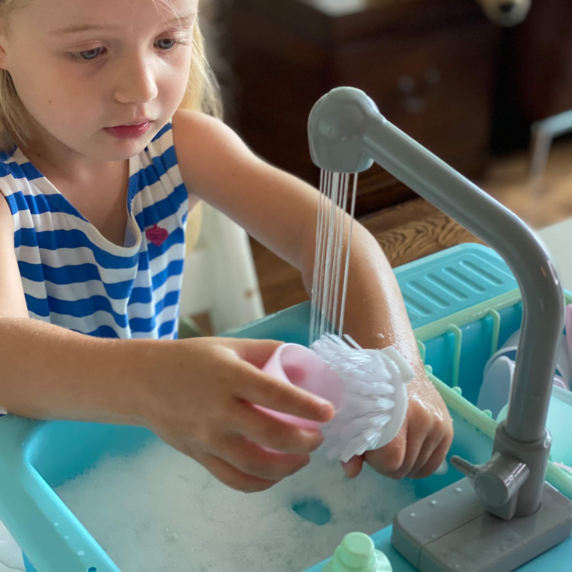 The Bubble Factory SPLASHFUN Wash-up Kitchen Sink Play Set