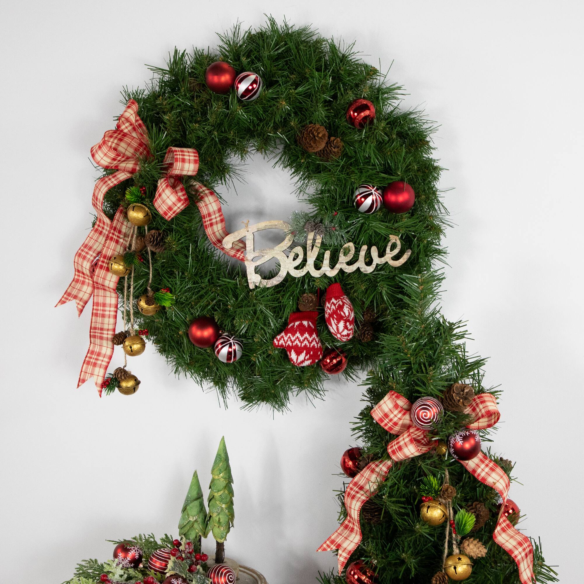 24&#x22; Dakota Red Pine Artificial Wreath with Pinecones