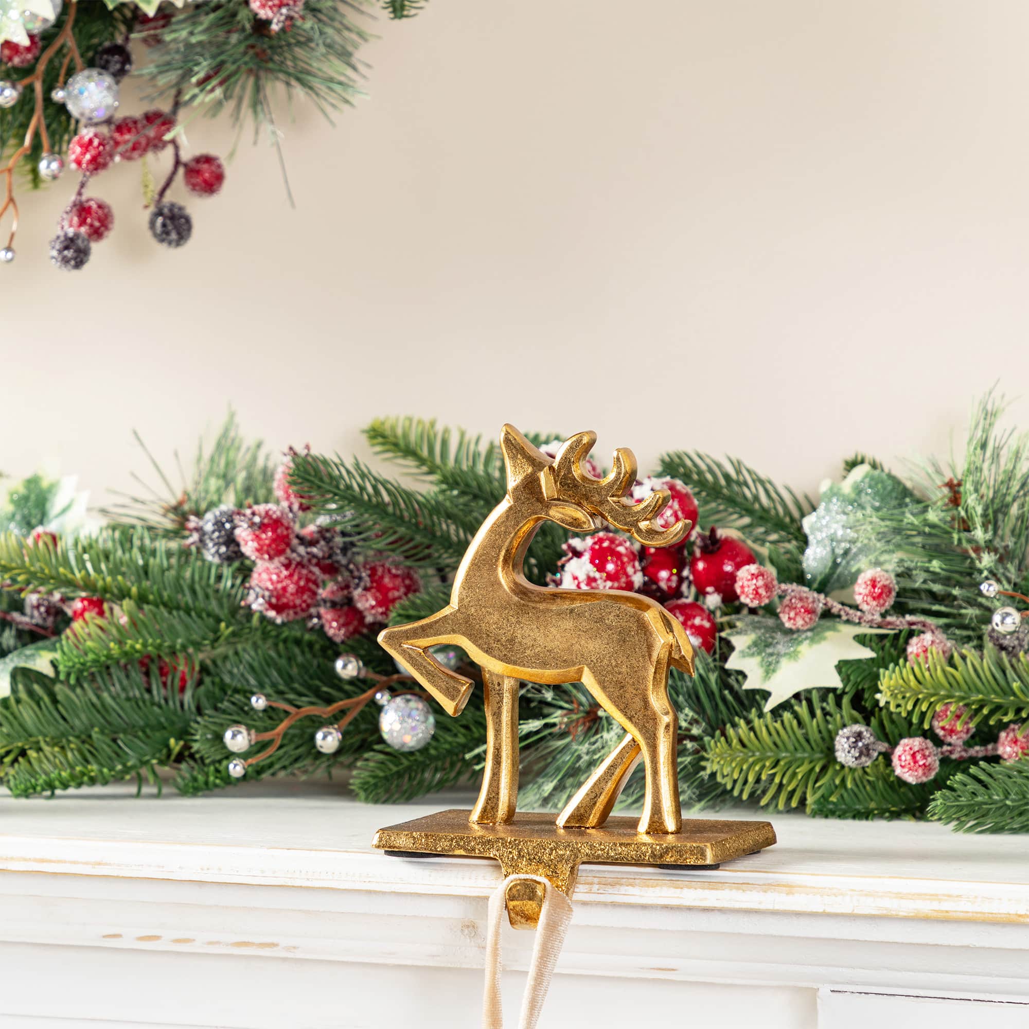 Glitzhome&#xAE; Christmas Resin Tree and Reindeer Stocking Holder Set