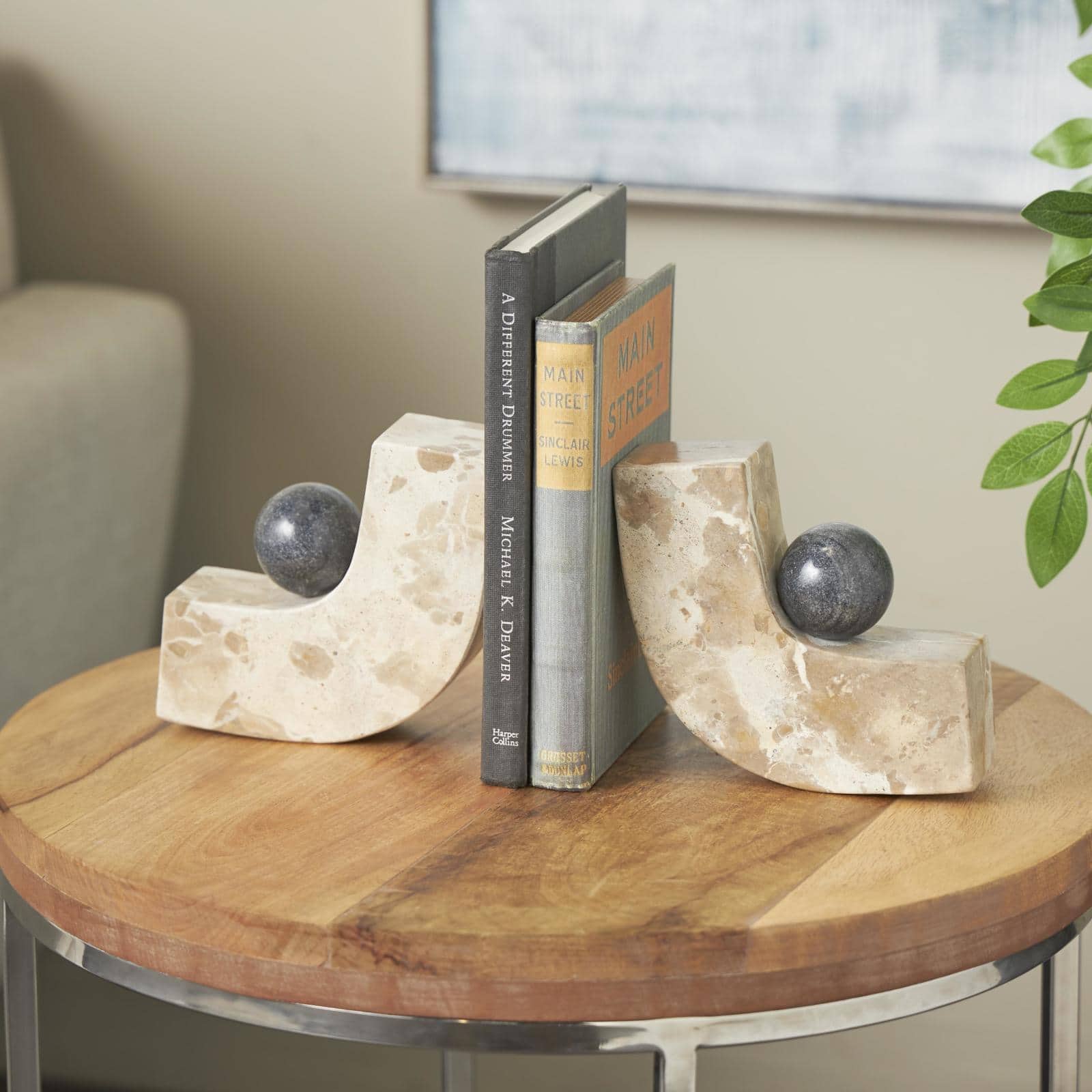 5&#x22; Brown Marble Arched Curved Bookends with Black Orbs, 2ct