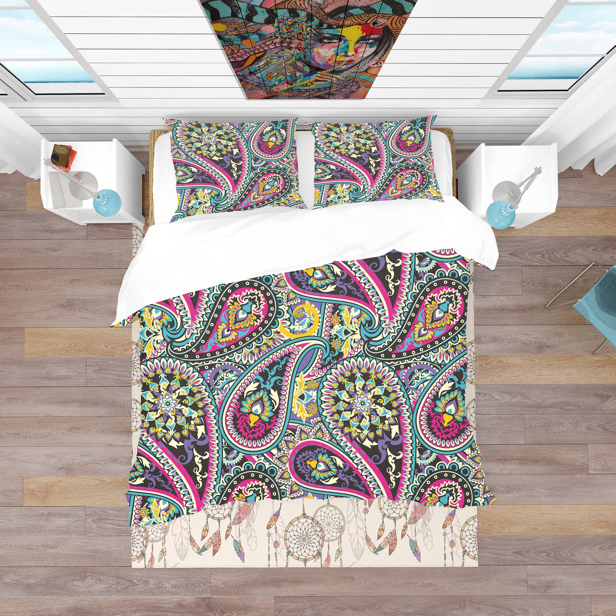 Designart 'Pattern Based on Traditional Asian Elements Paisley' Vintage Bedding Set - Duvet Cover & Shams