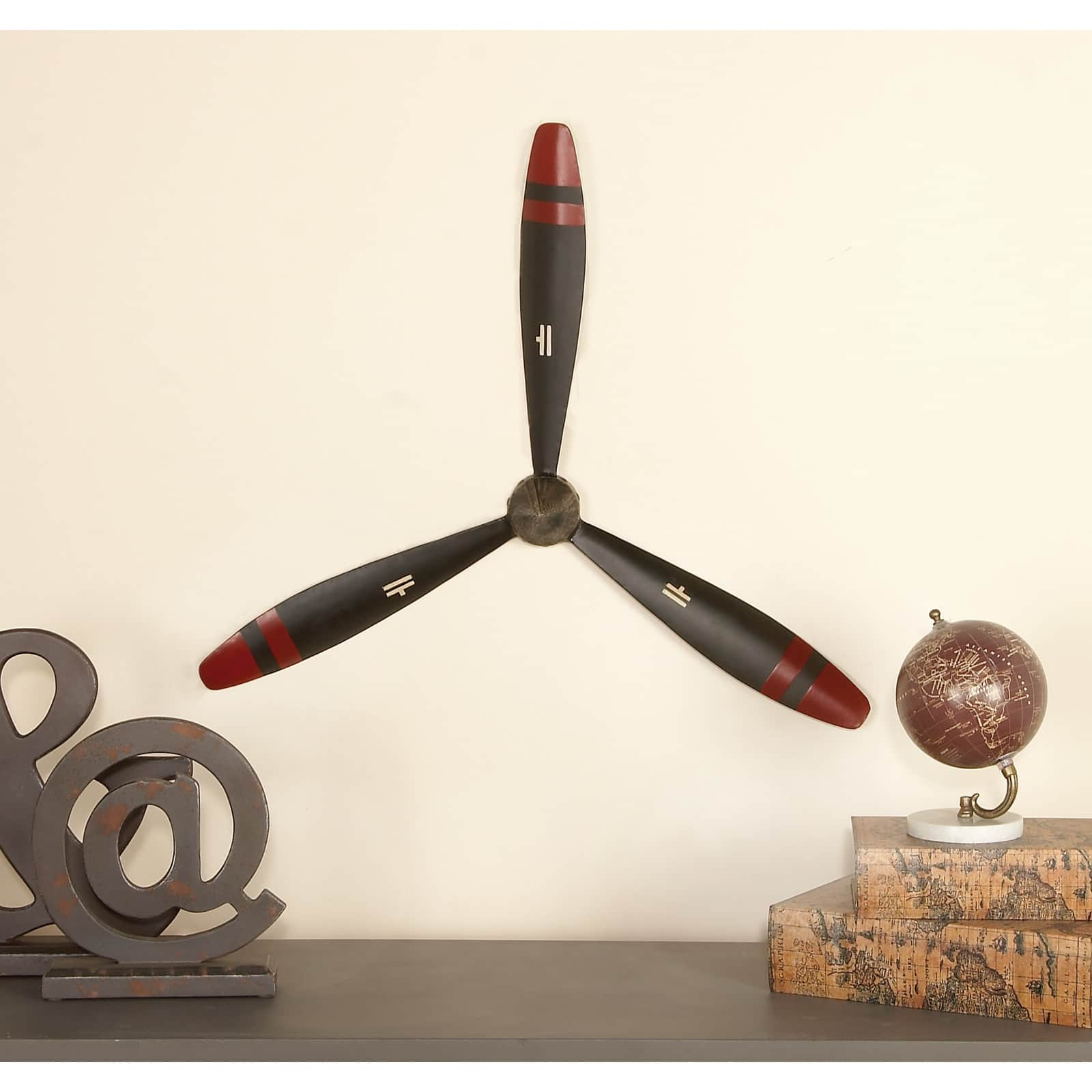 25&#x22; Black &#x26; Red Metal Industrial Propellor Wall D&#xE9;cor