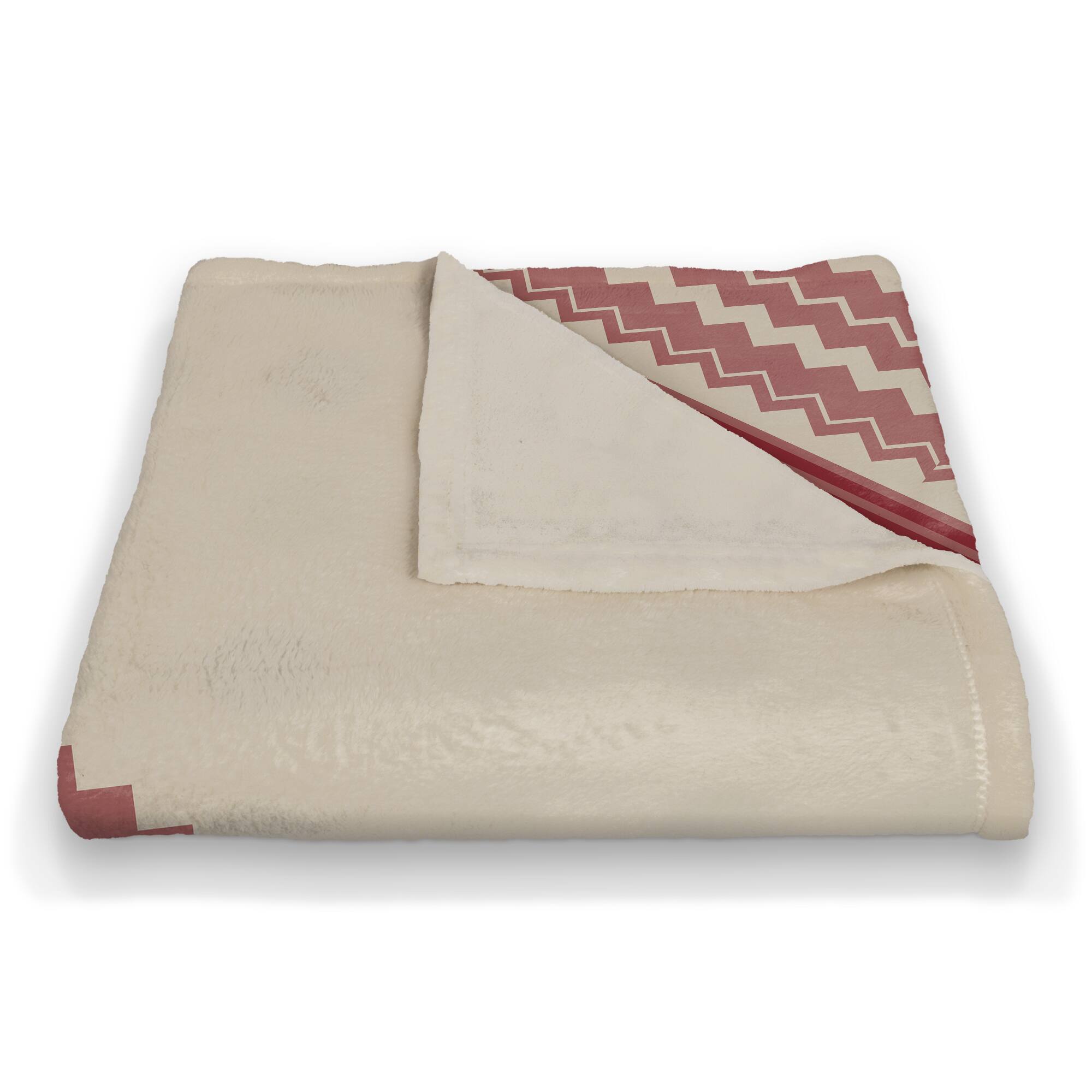 Zig Zag Cream Pink 50" x 60" Coral Fleece Blanket