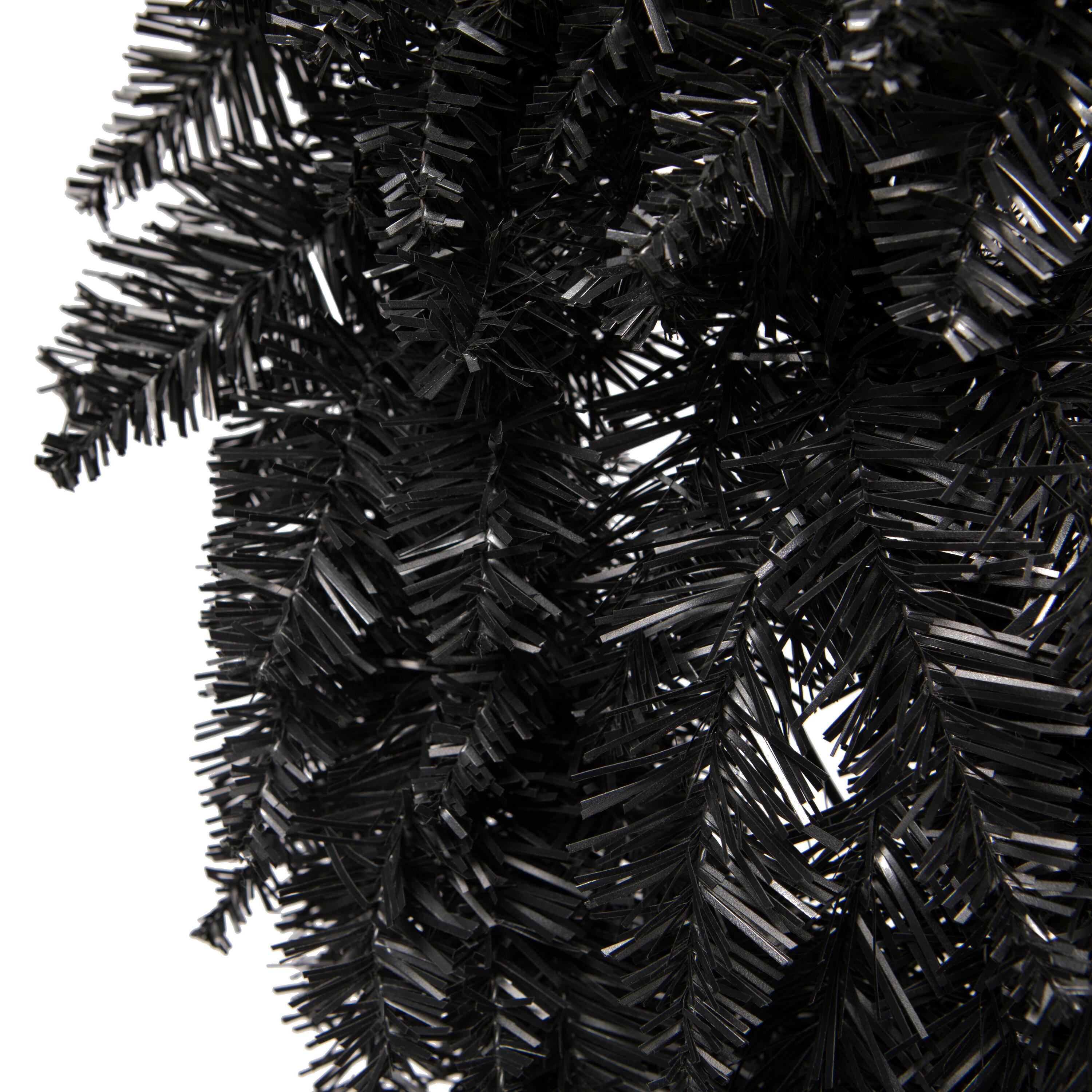 24" Black Fir Wreath