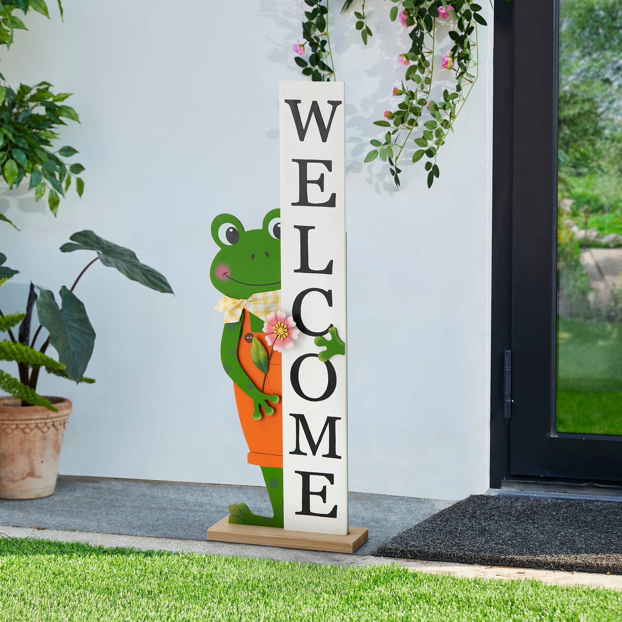 Glitzhome&#xAE; 36&#x22; Wooden Frog WELCOME Porch D&#xE9;cor