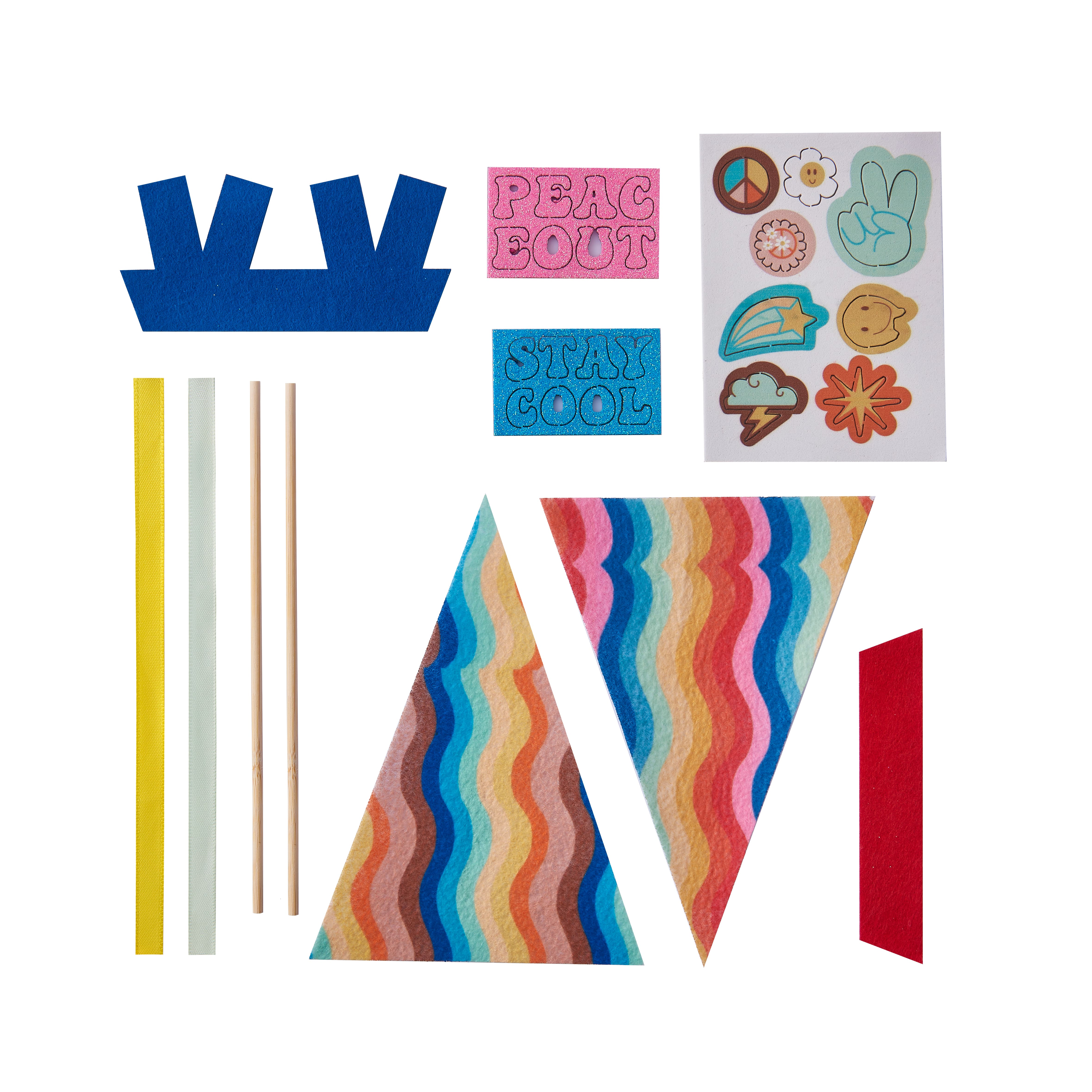 Summer Pennant Flag Craft Kit by Creatology&#x2122;