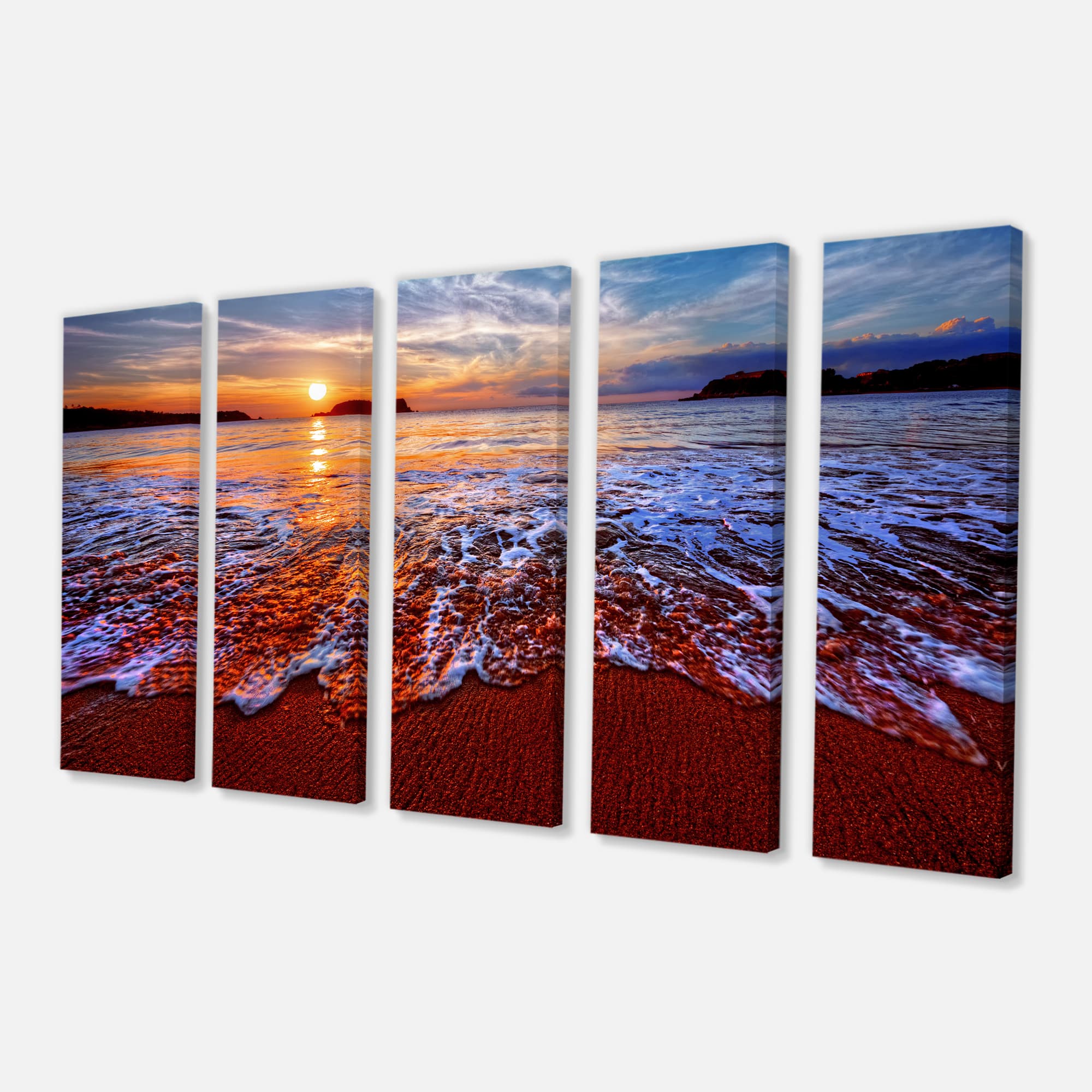 Designart - Colorful Sunset with Bright Waters - Seashore Canvas Art Print