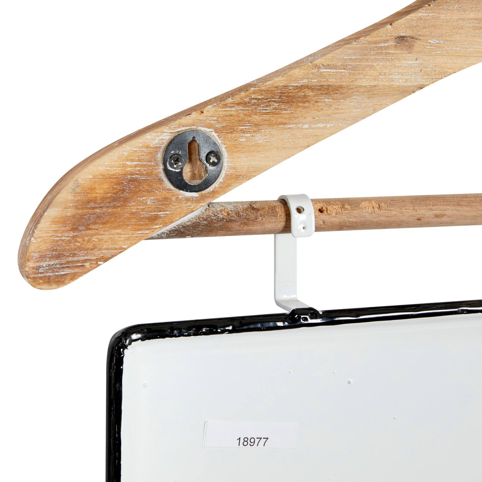 White Iron Farmhouse Wall Décor