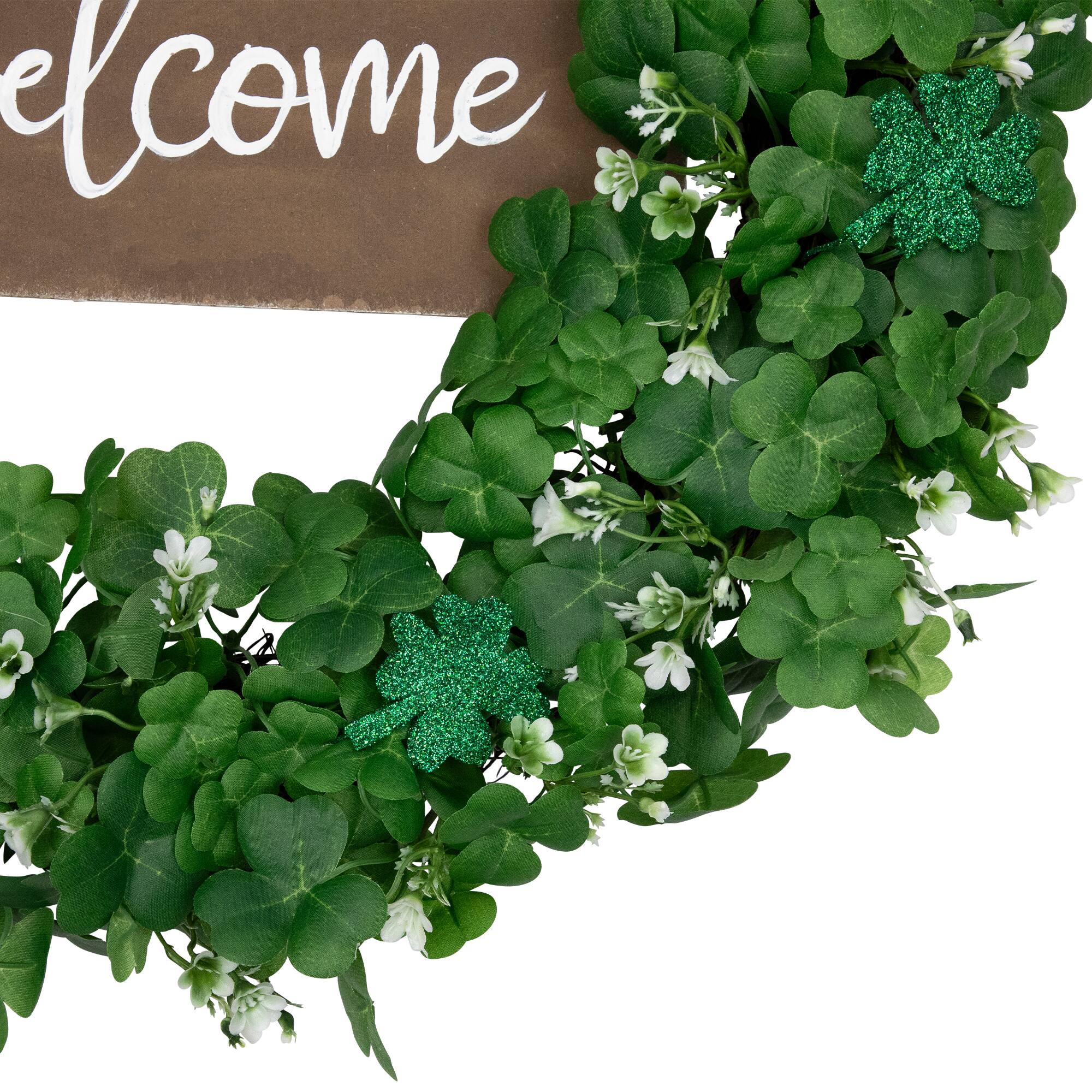 20&#x22; Shamrock Welcome St. Patrick&#x27;s Day Twig Wreath