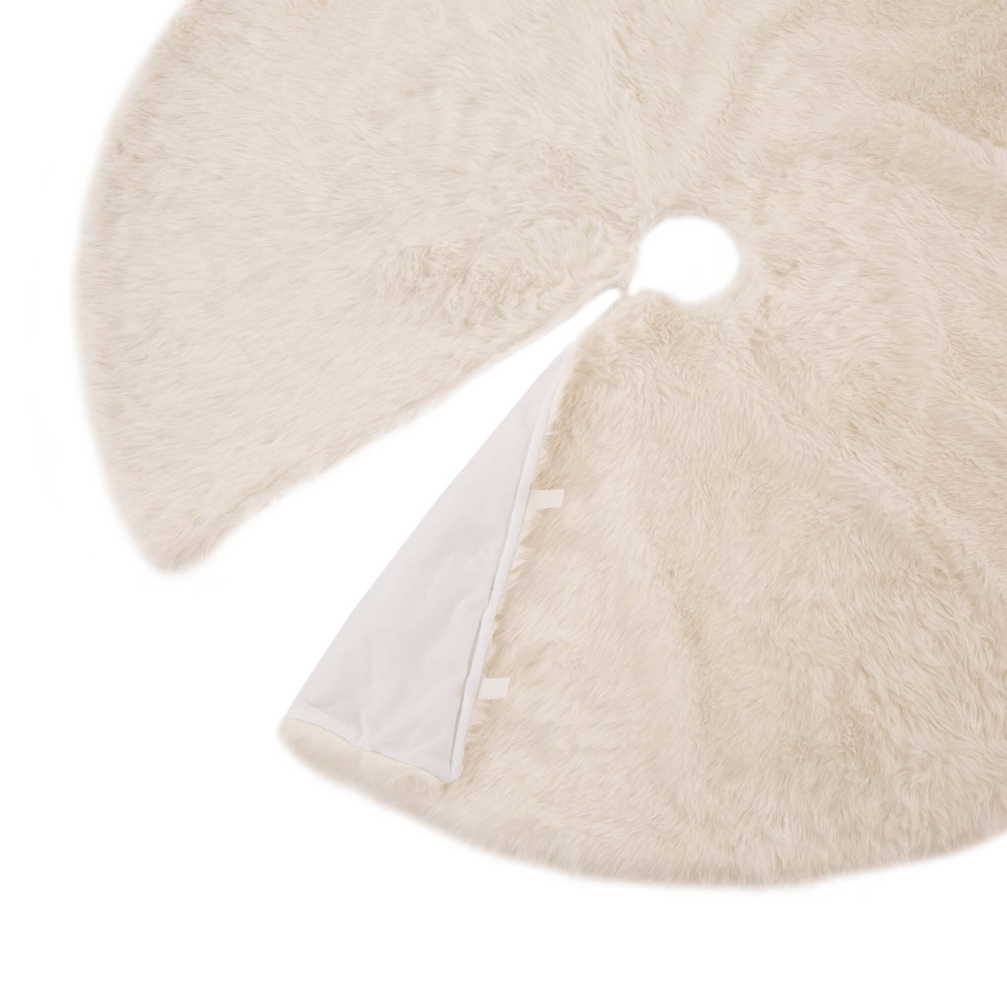 Glitzhome&#xAE; 48&#x22; White Plush Christmas Tree Skirt