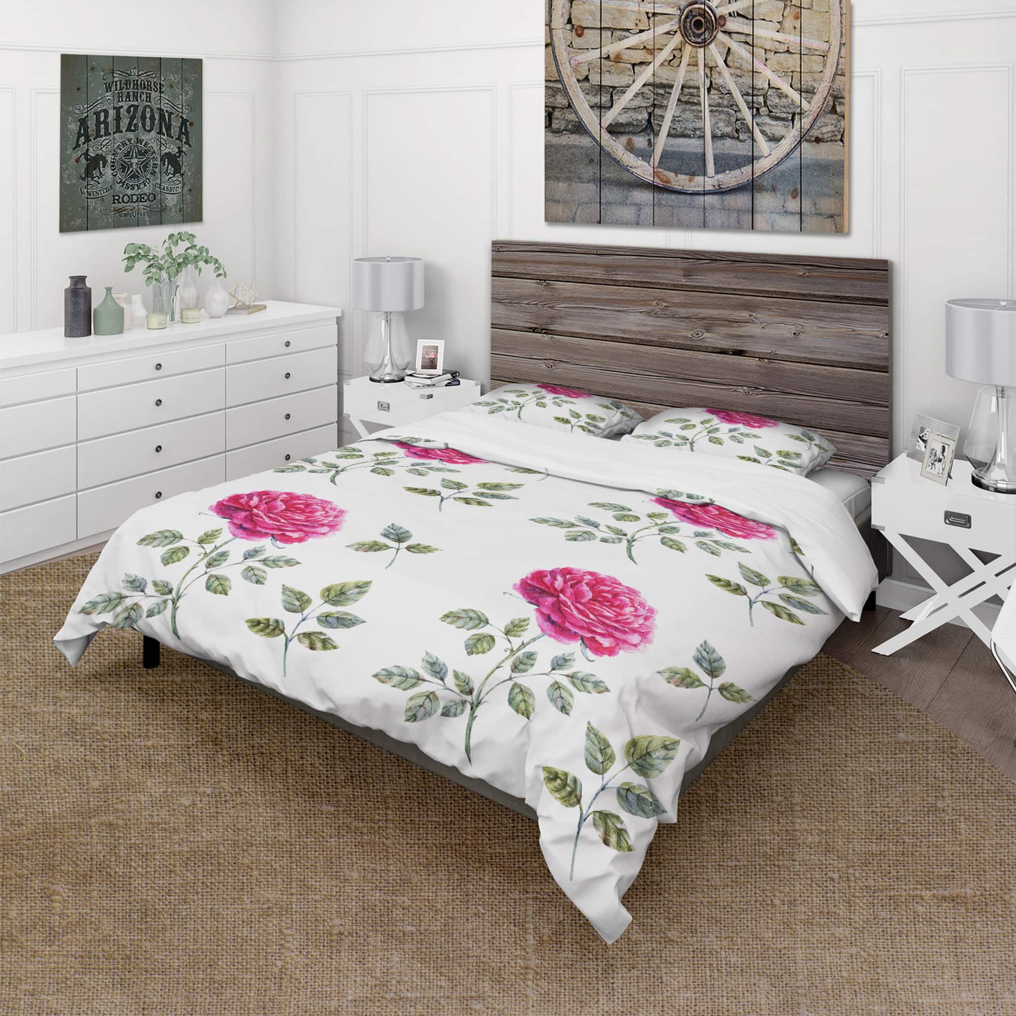 Designart &#x27;Beautiful Red Rose&#x27; Cabin &#x26; Lodge Bedding Set - Duvet Cover &#x26; Shams