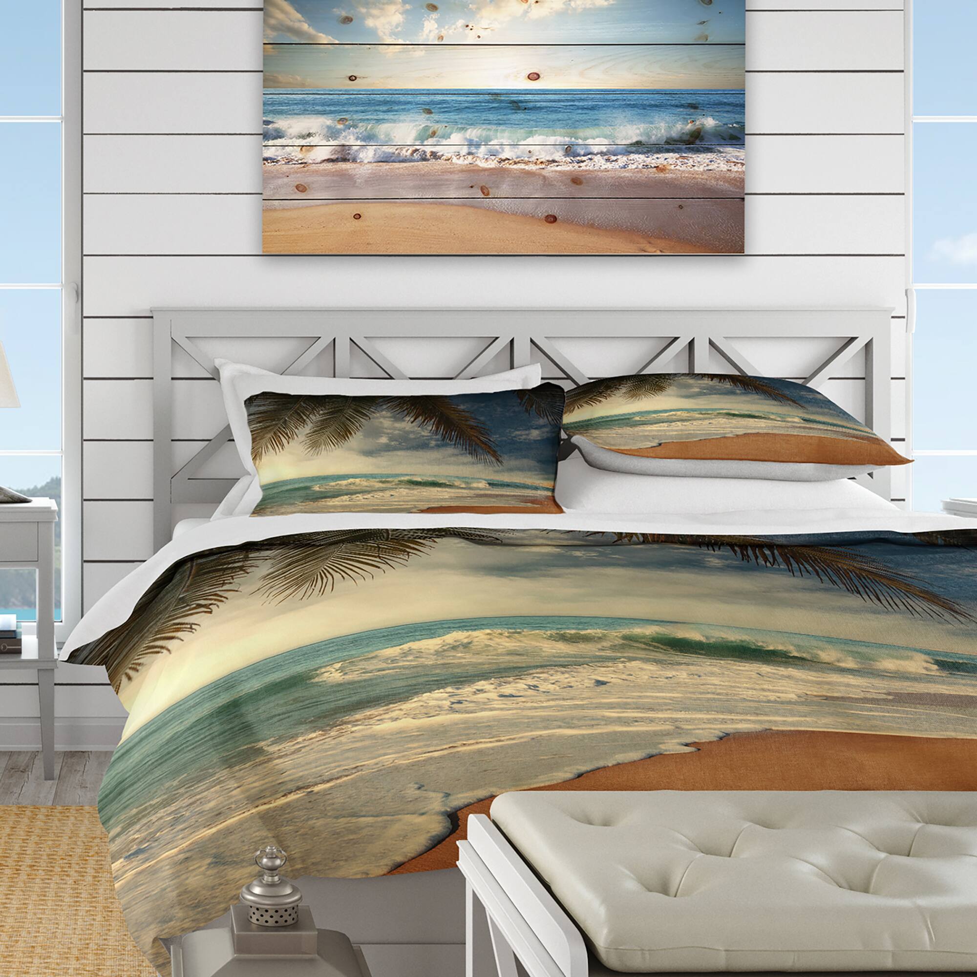 Designart &#x27;Beautiful Tropical Beach with Palms&#x27; Beach Bedding Set - Duvet Cover &#x26; Shams