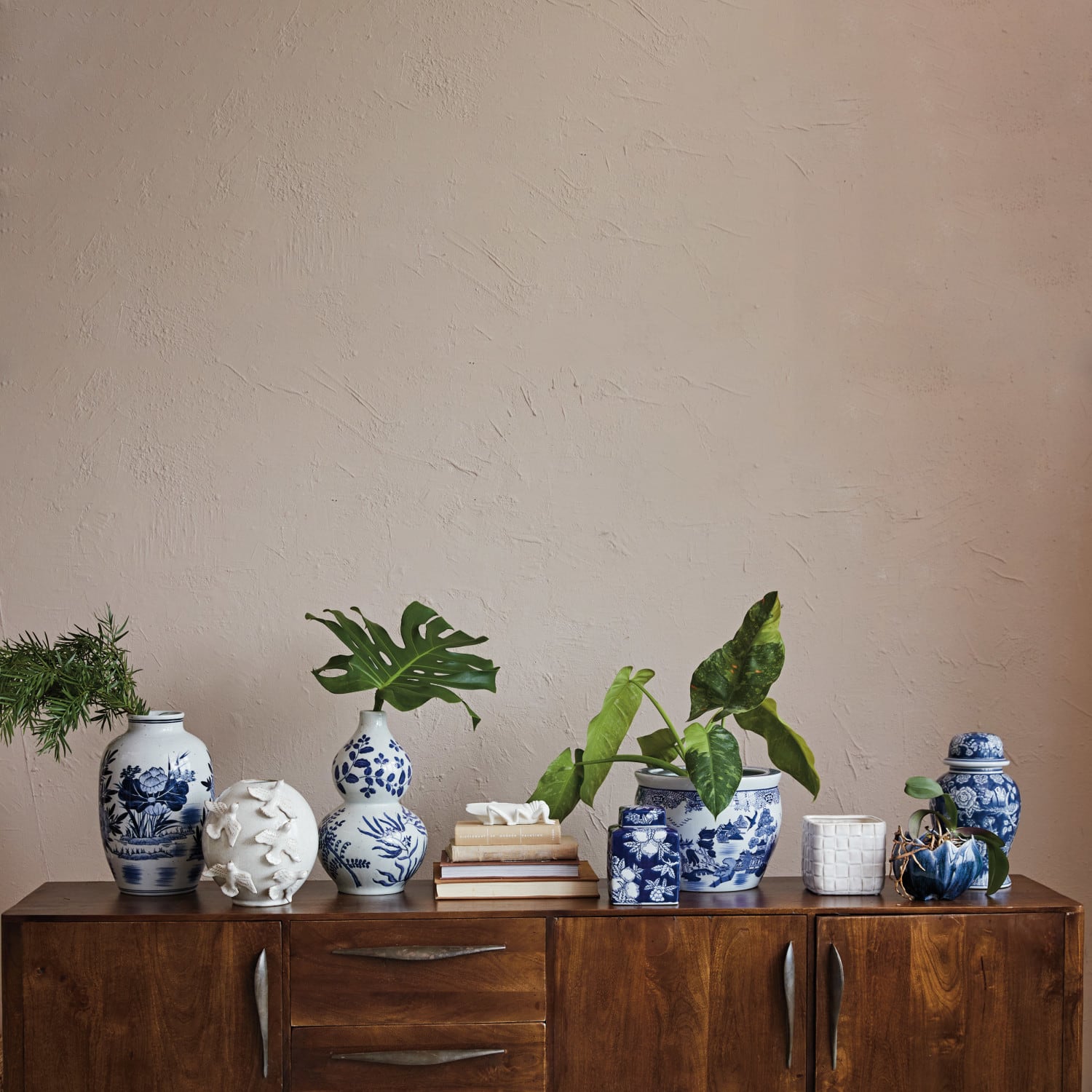 12.5&#x22; Blue &#x26; White Round Ceramic Ginger Jar with Lid