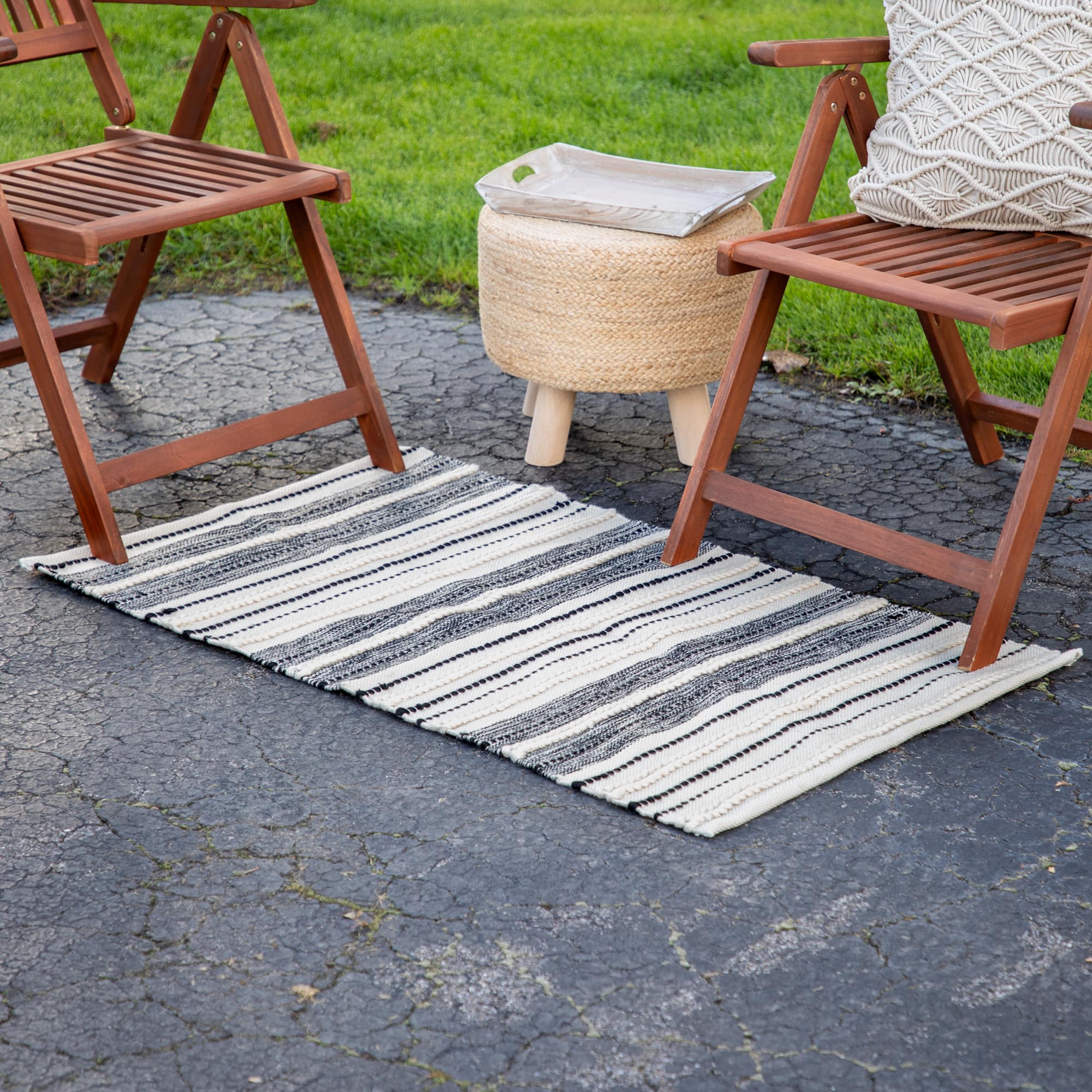 Cream &#x26; Black Handloom Woven Throw Rug, 3.5ft. x 2ft. 