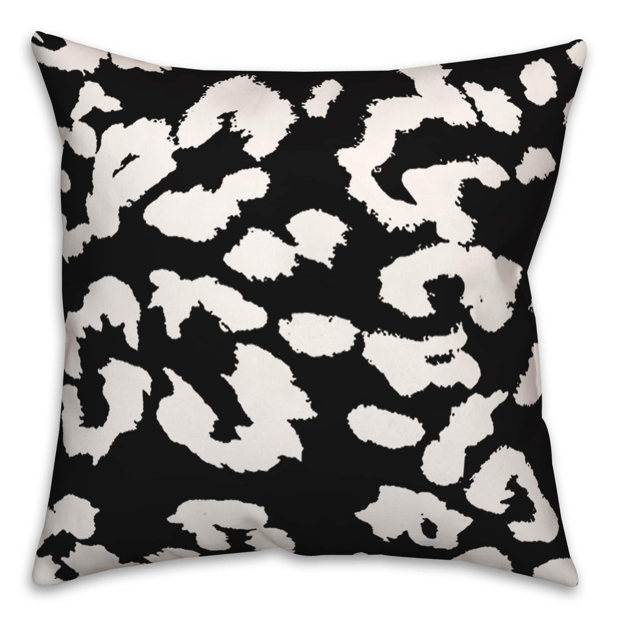 18" x 18" Leopard Print Indoor/Outdoor Throw Pillow
