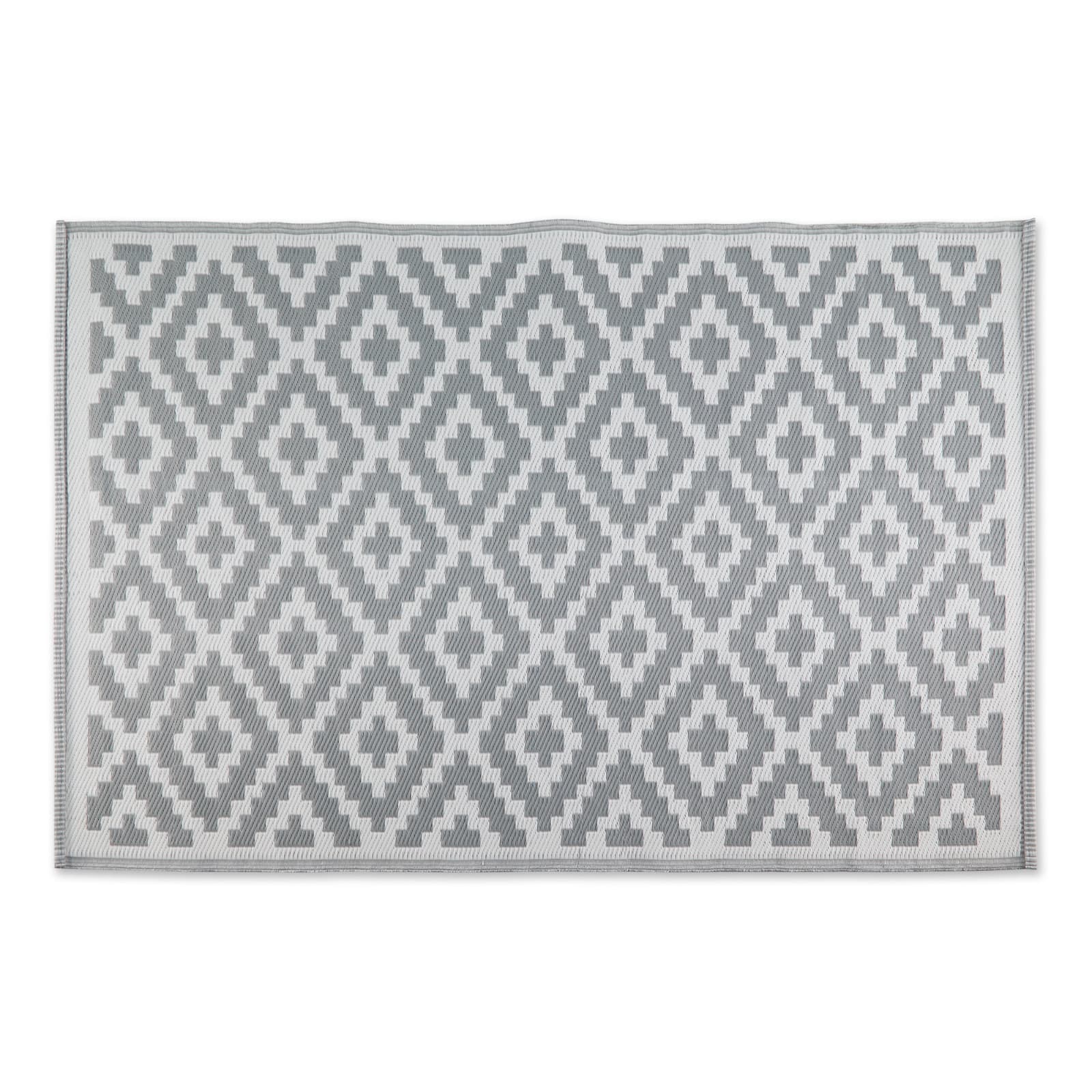 DII&#xAE; Mesa Diamonds Outdoor Rug, 4ft. x 6ft.